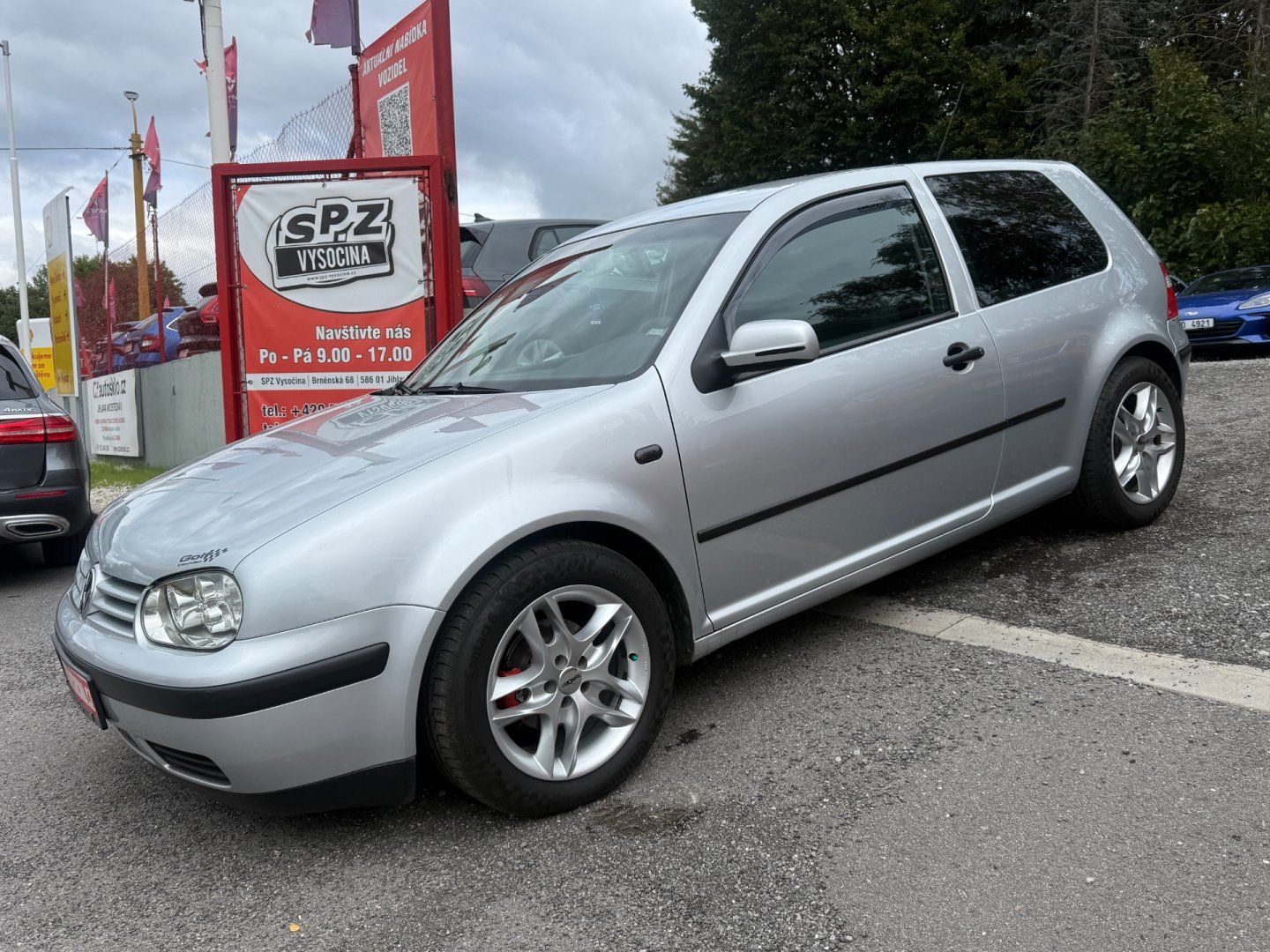 Volkswagen Golf, 1.6 16v - fotka 2