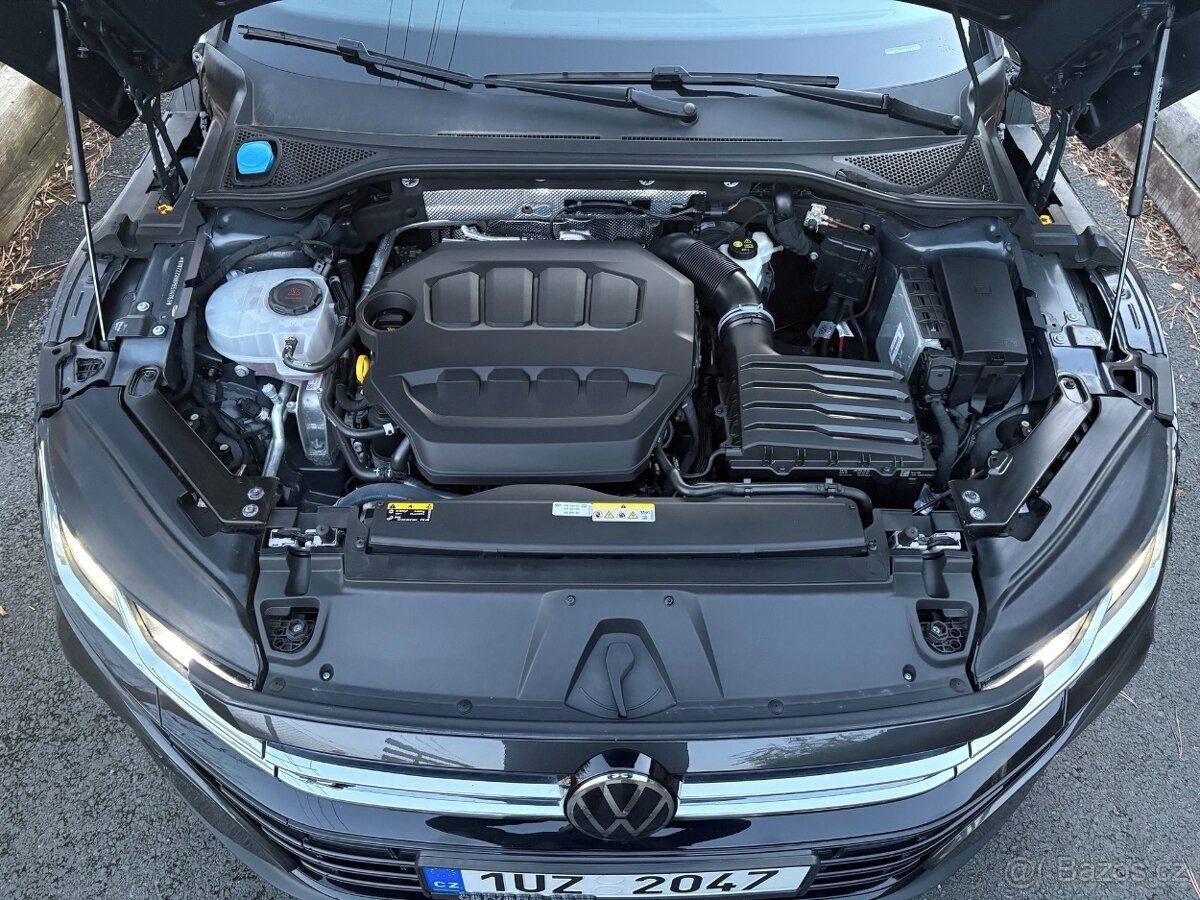 Volkswagen Arteon, VW Arteon R 235kW - fotka 4