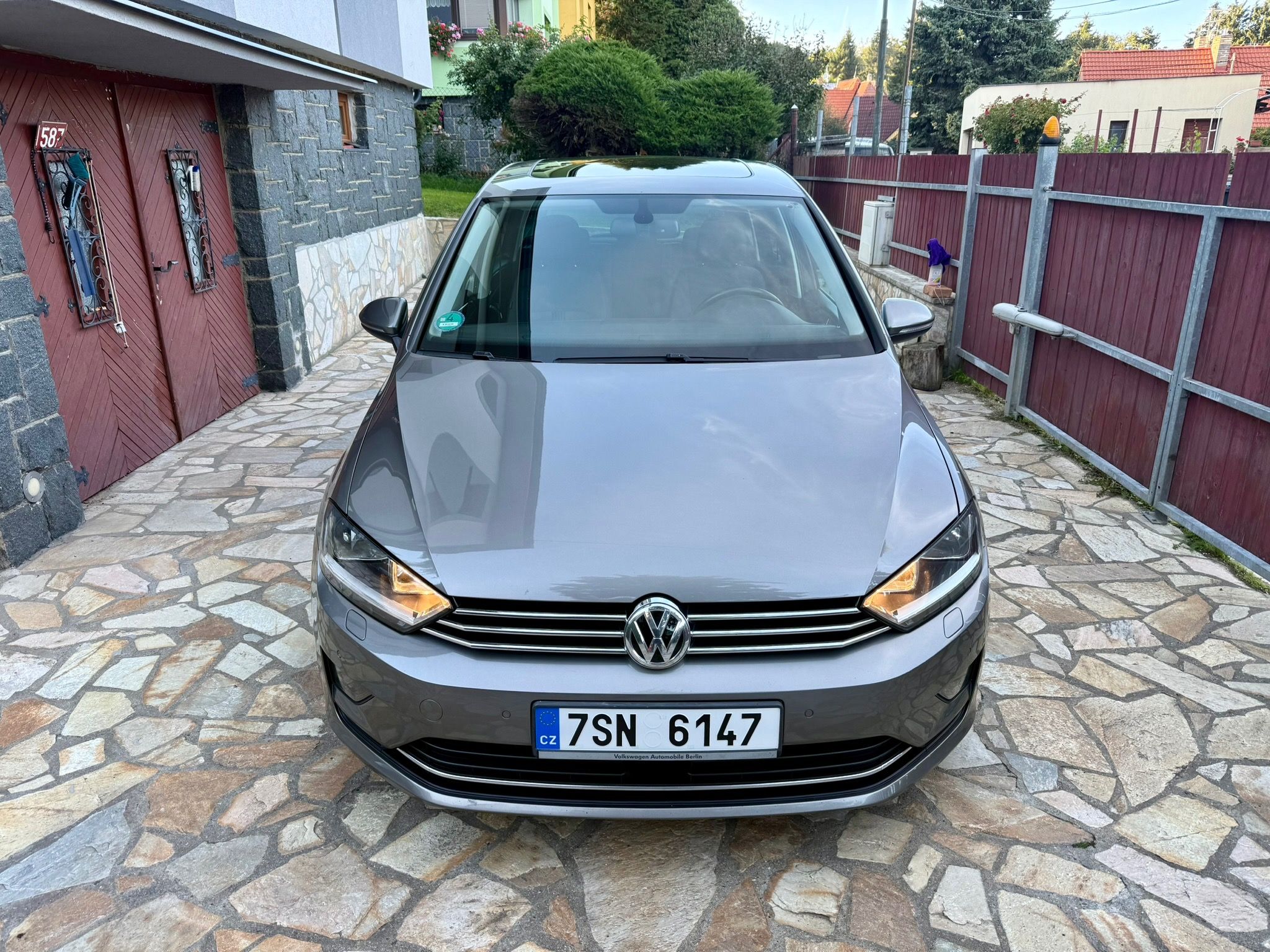 Volkswagen Golf Sportsvan, 1.4TSI 92KW DSG CUP NAVI TAŽNÉ - fotka 2