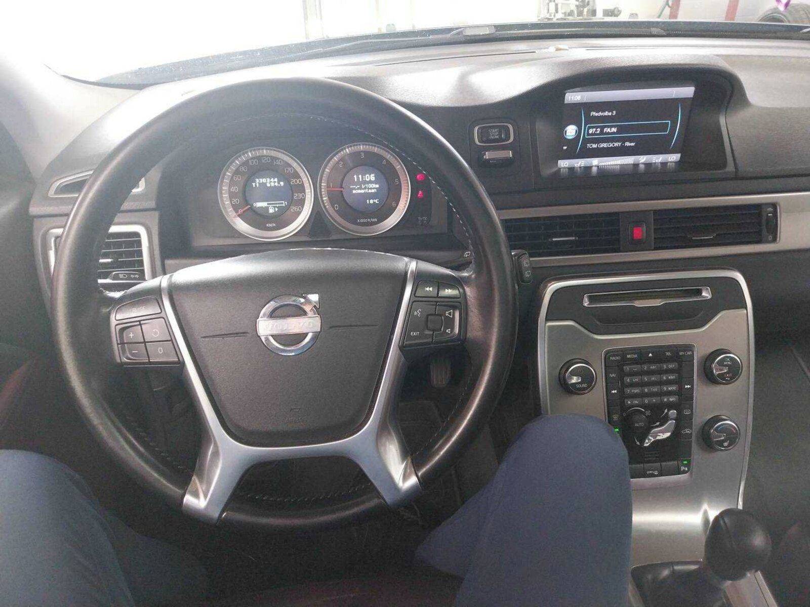 Volvo V70, 1.6 DRIVe, Navi - fotka 3