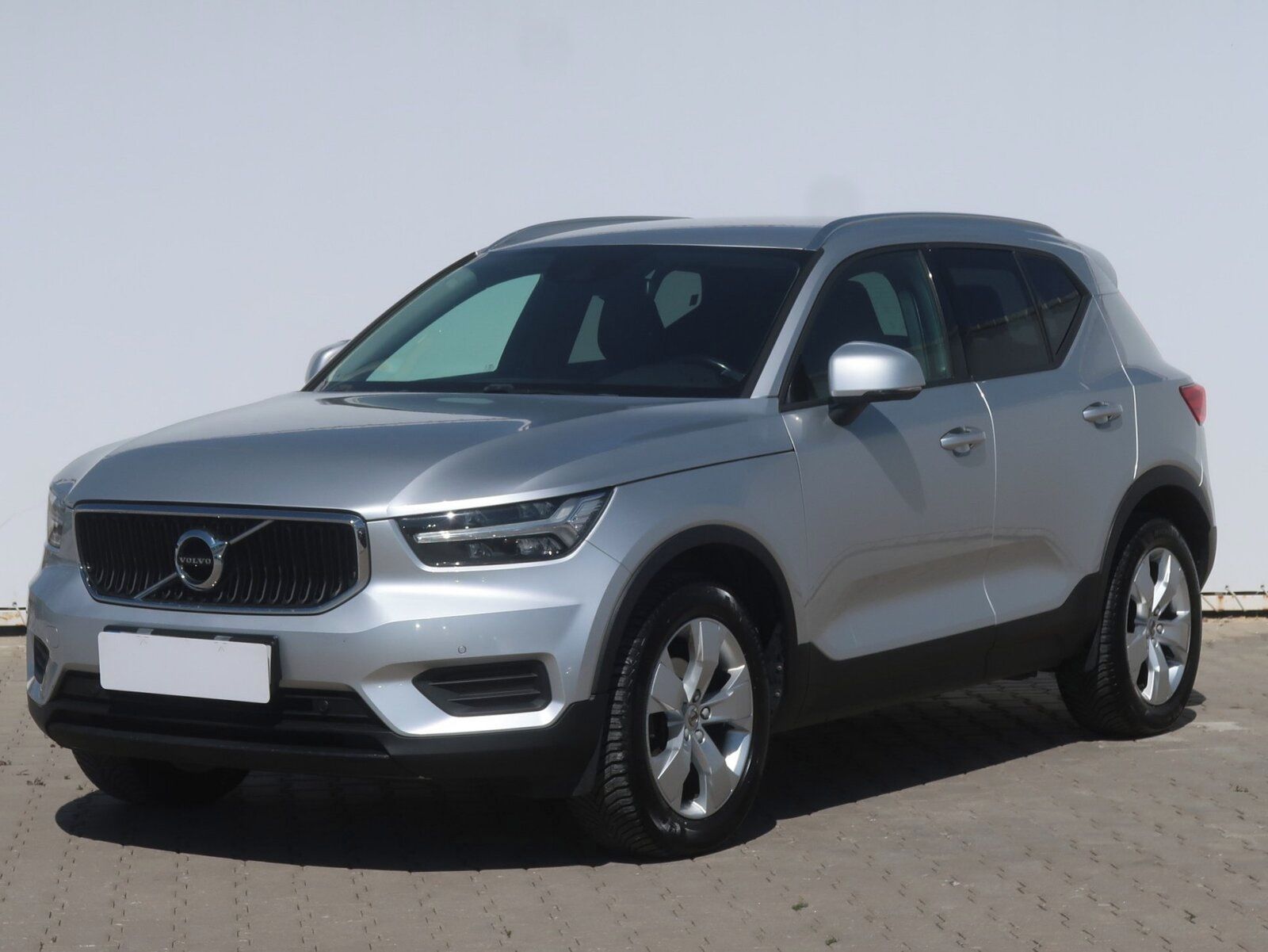 Volvo XC40, D3 - fotka 2
