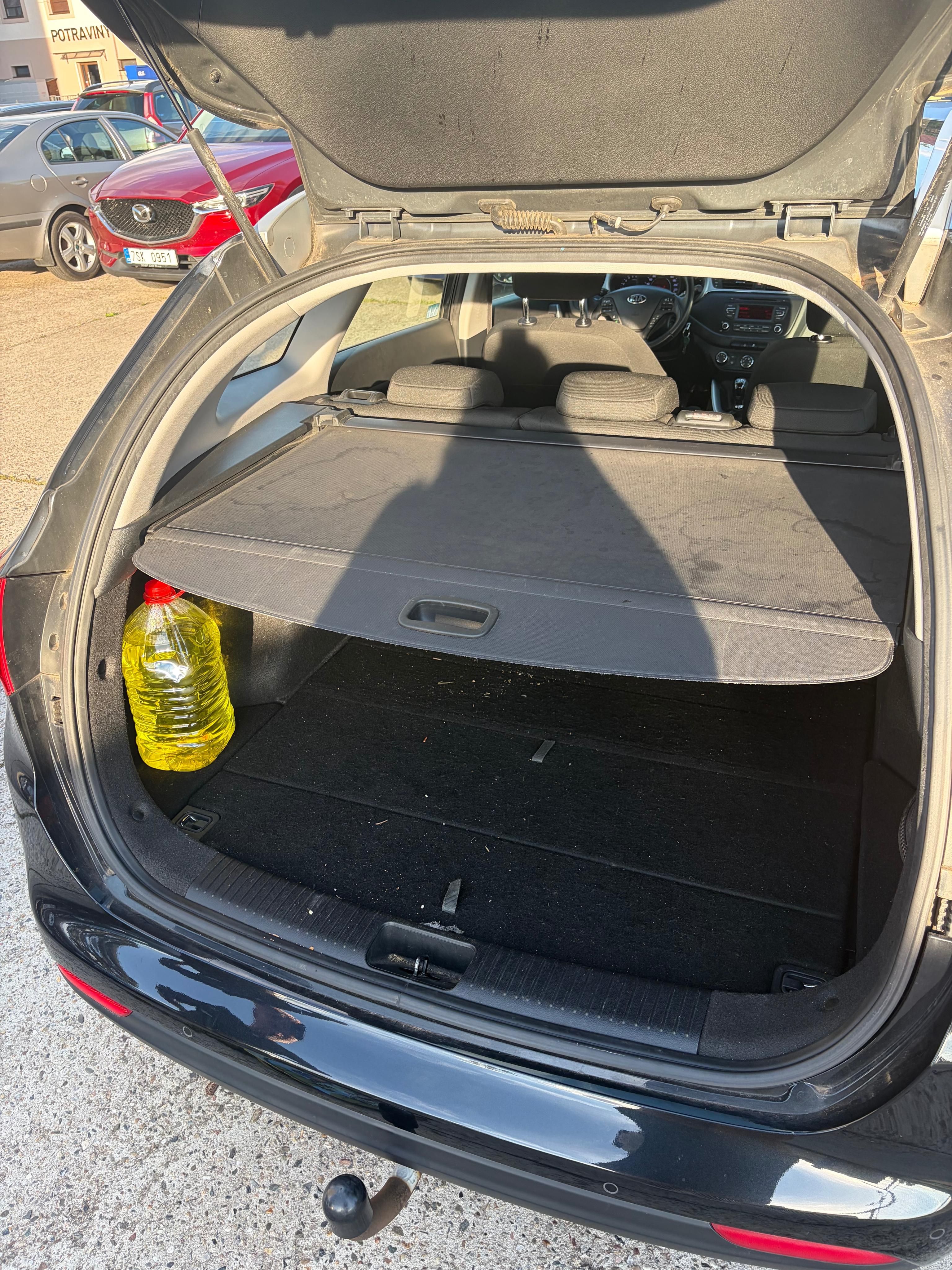 Kia Cee´d, Kia ceed combi 1.6 crdi 100 kw - fotka 6