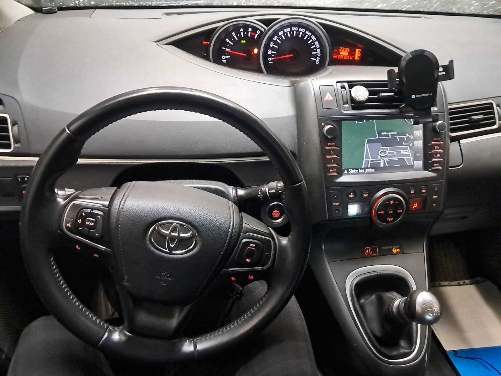 Toyota Verso, 1.6 D-4D, 7 míst, Navi - fotka 3