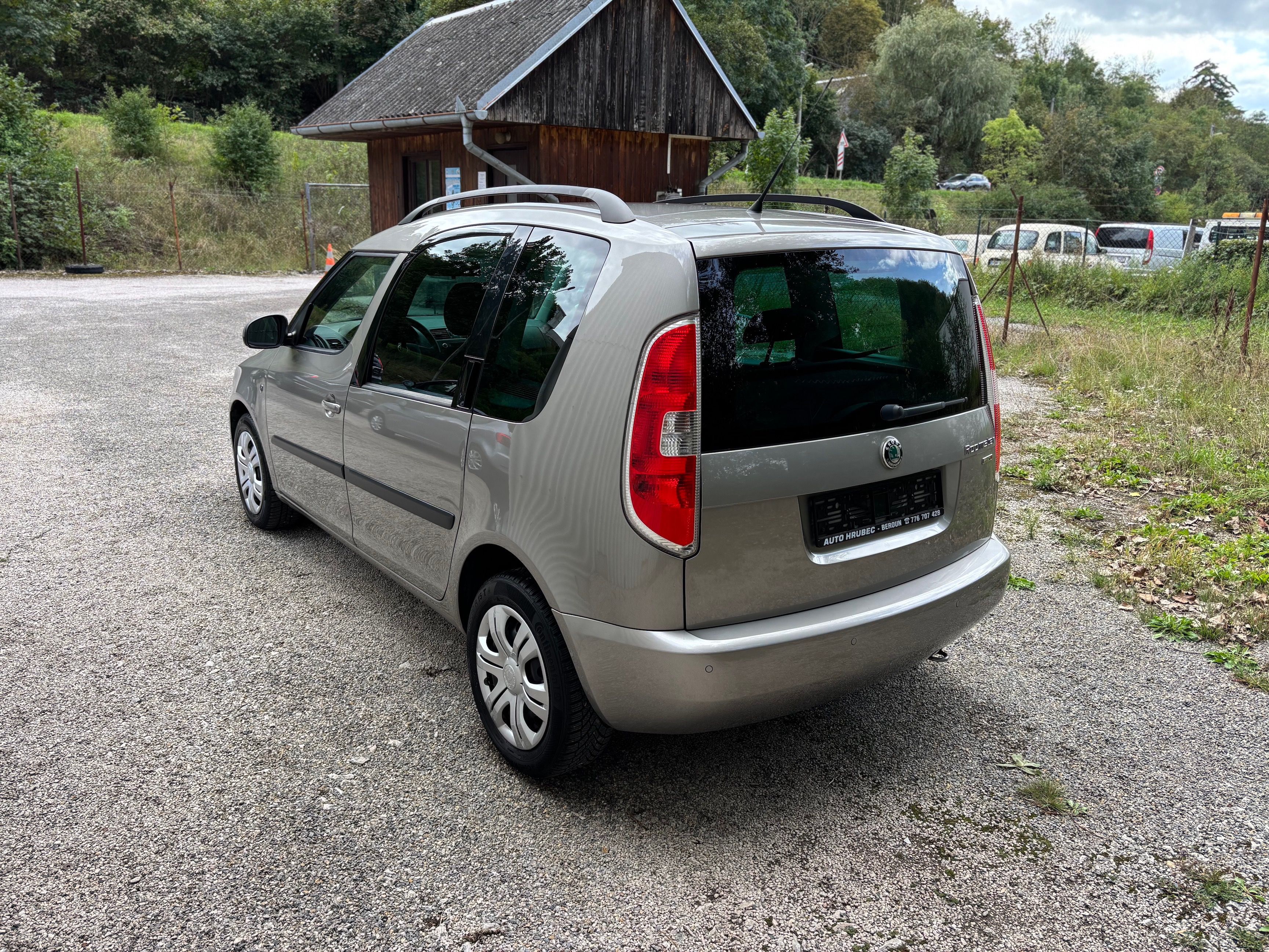 Škoda Roomster, 1.2 TSi 77 kW 1.MAJ. SERVISKA - fotka 4