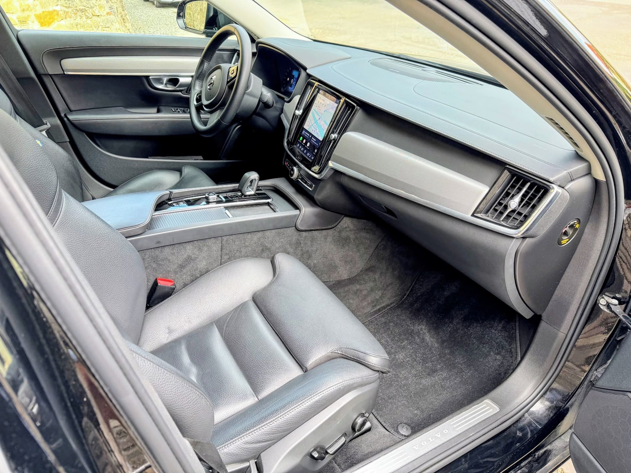 Volvo S90, B5 AWD 173 KW 2023, 1.maj. - fotka 6