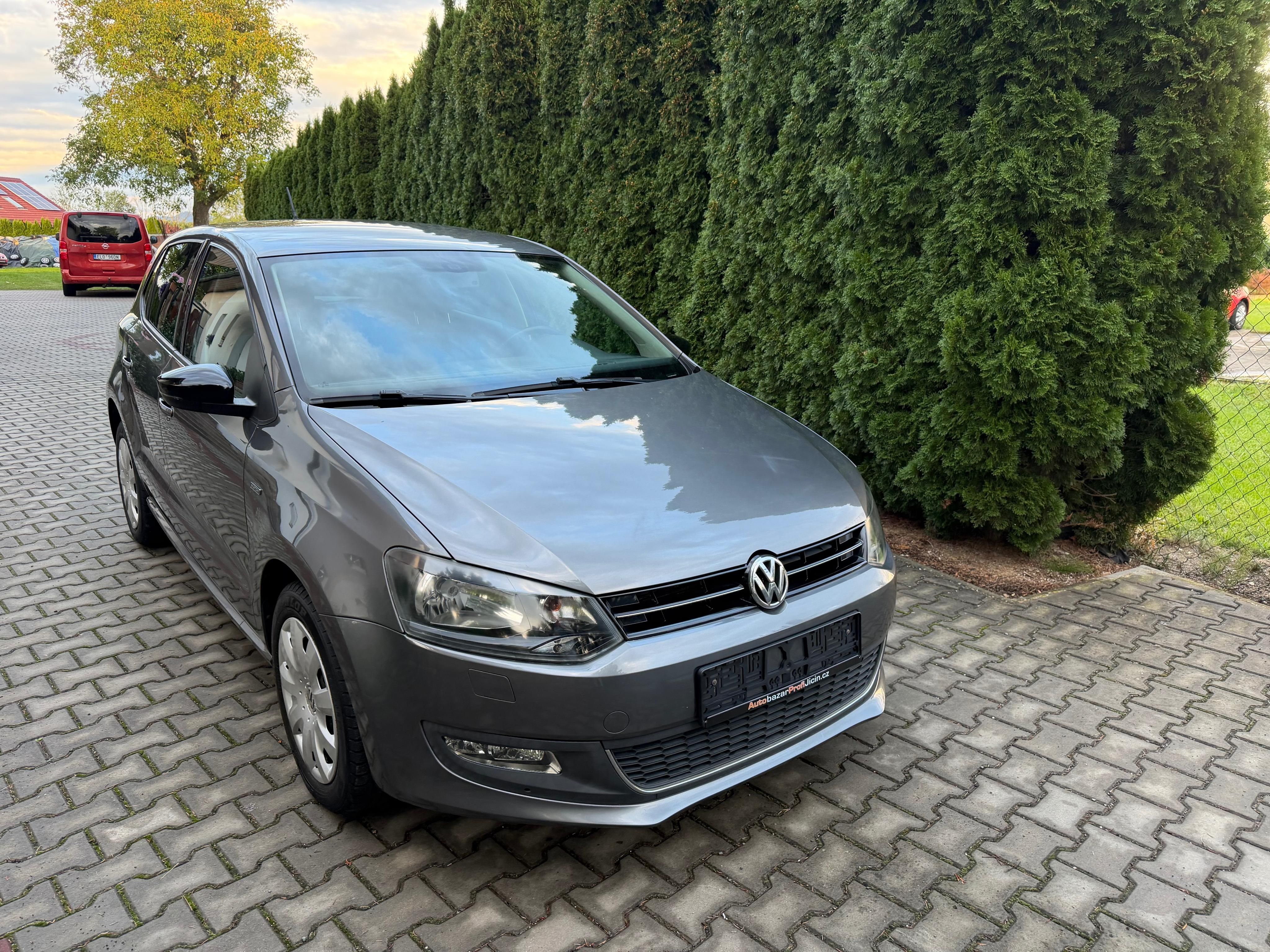 Volkswagen Polo, 1,2 TSi Automat ,Pravid.servis - fotka 3