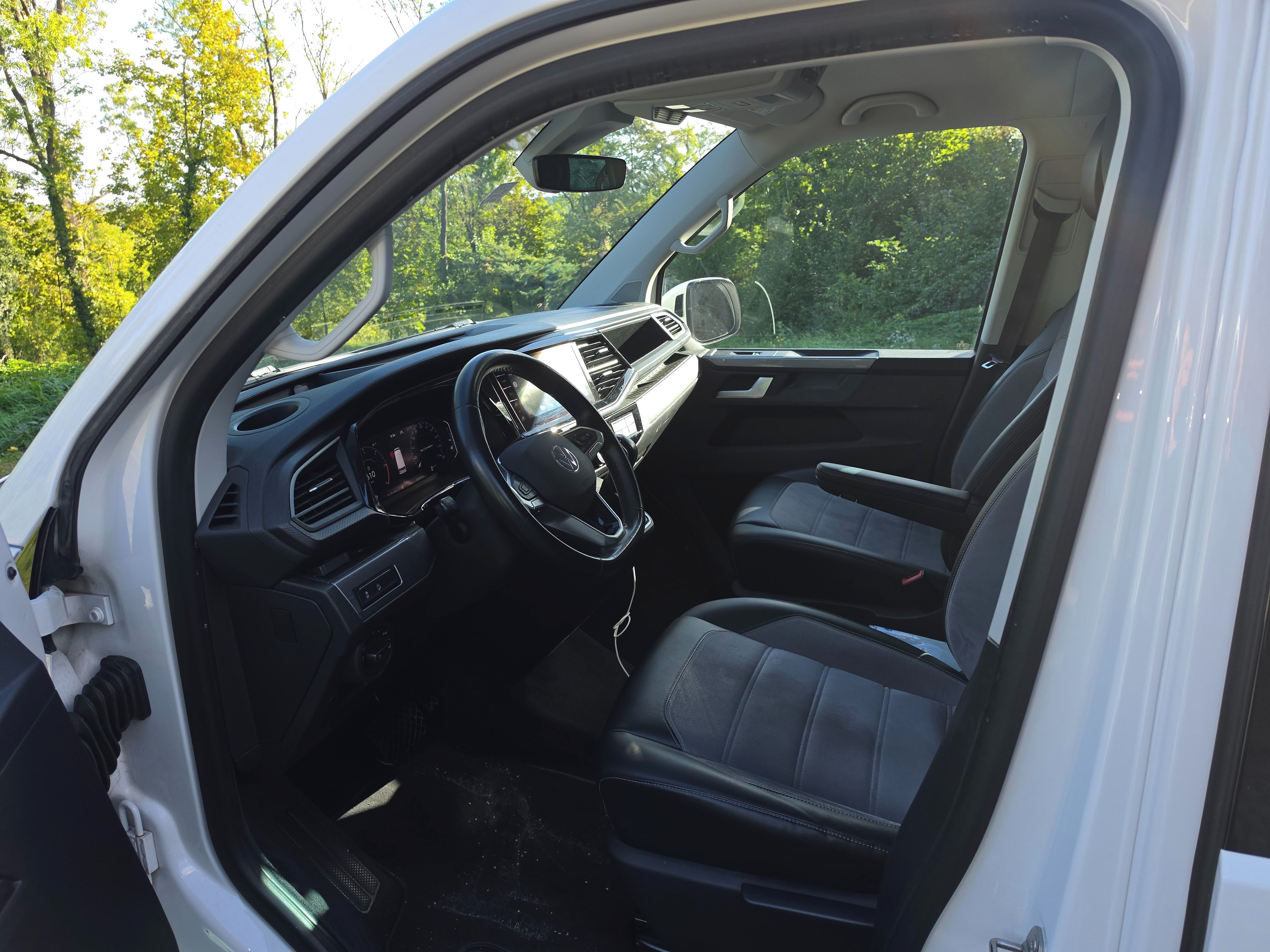 Volkswagen Multivan - fotka 5