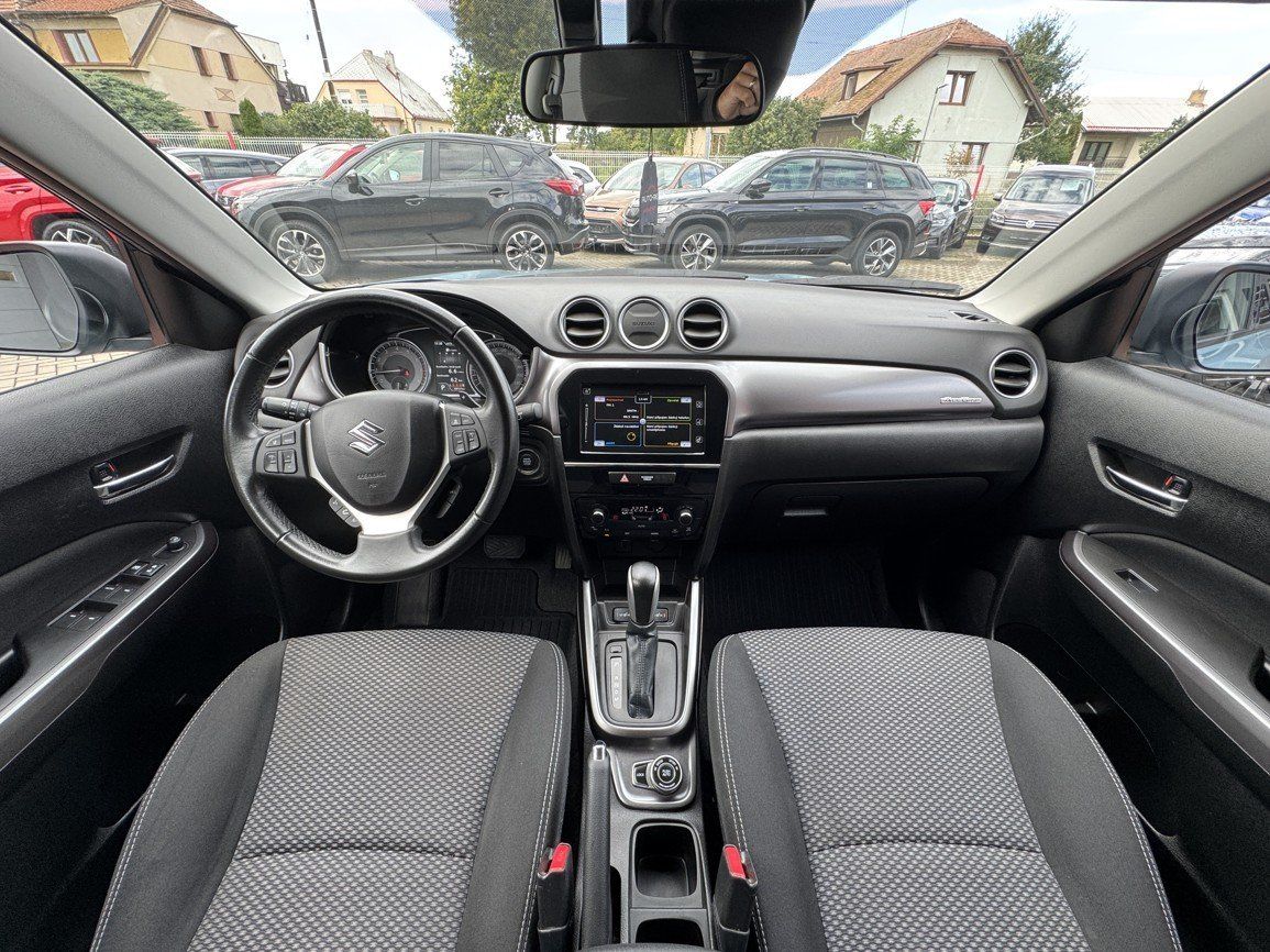 Suzuki Vitara, 1.4 BoosterJet 4x4 Automat LED - fotka 6