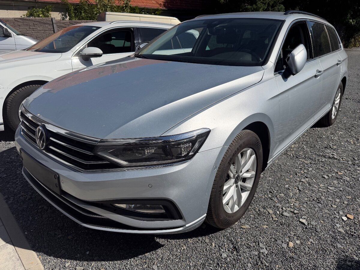 Volkswagen Passat, B8.5 2.0TDI 110KW cockpit MATR
