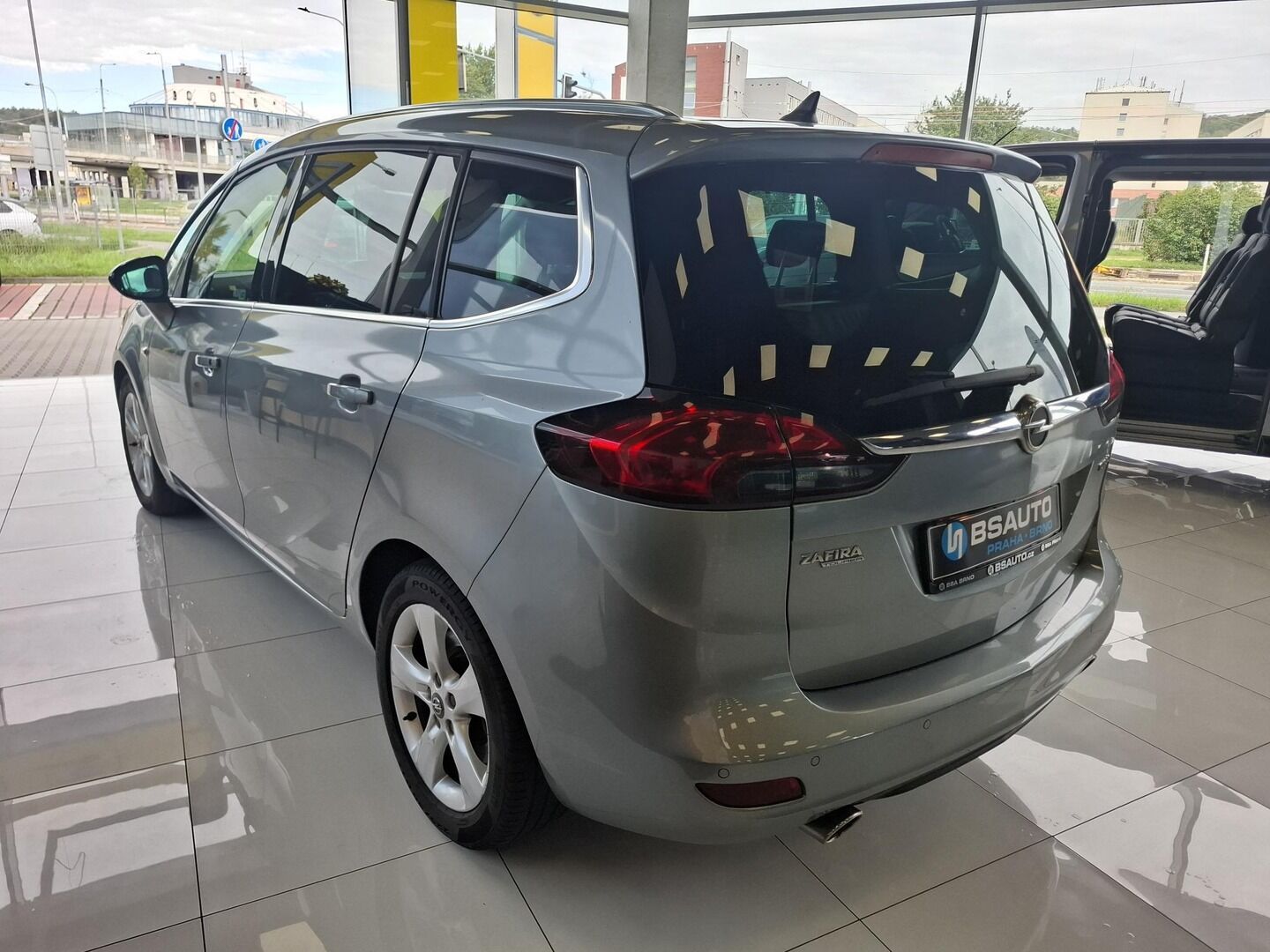 Opel Zafira, 1.6T 147KW 7 míst 2013 - fotka 4