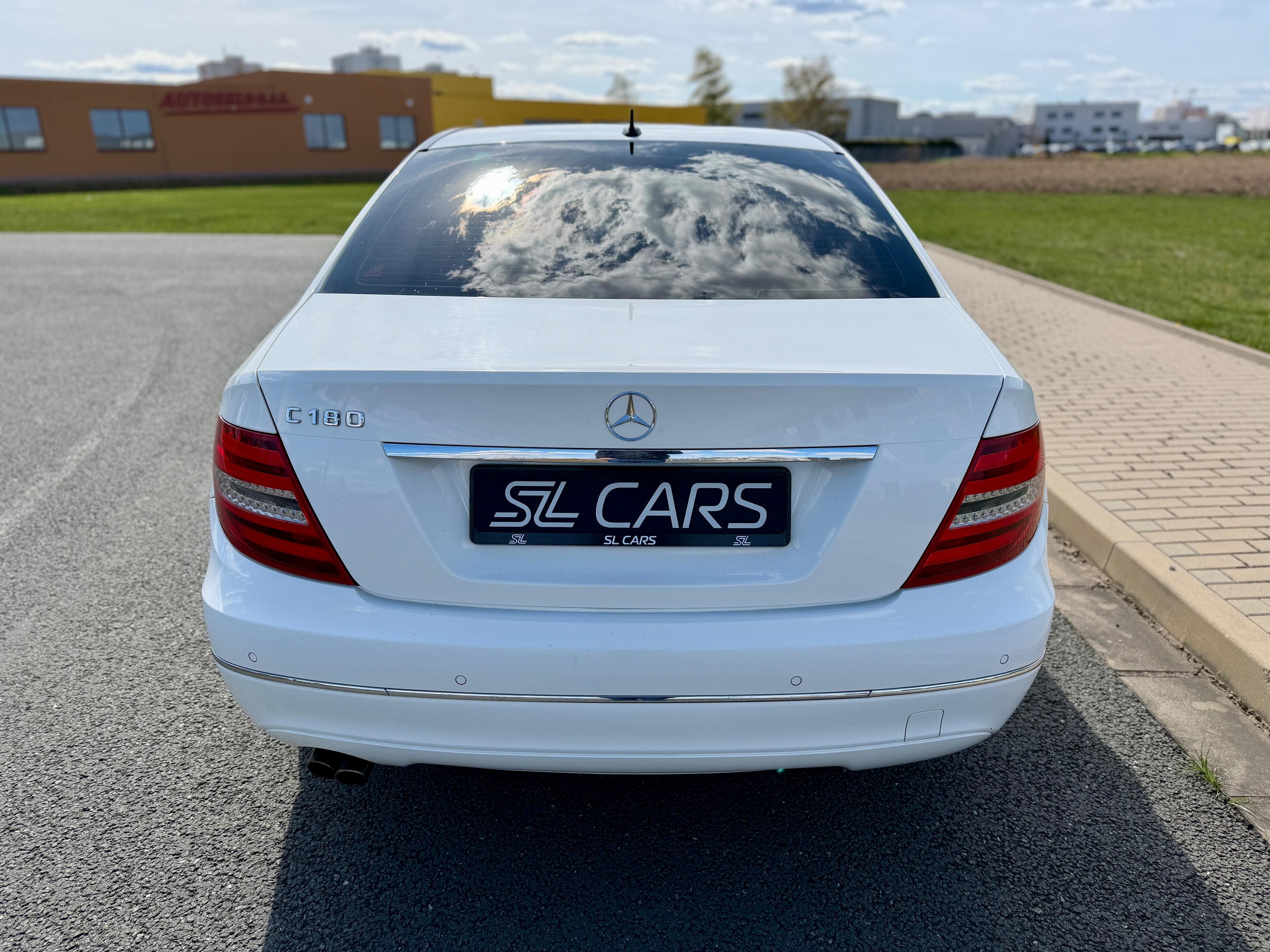 Mercedes-Benz Třídy C, 180 CGI NAVIGACE SERVISKA - fotka 4