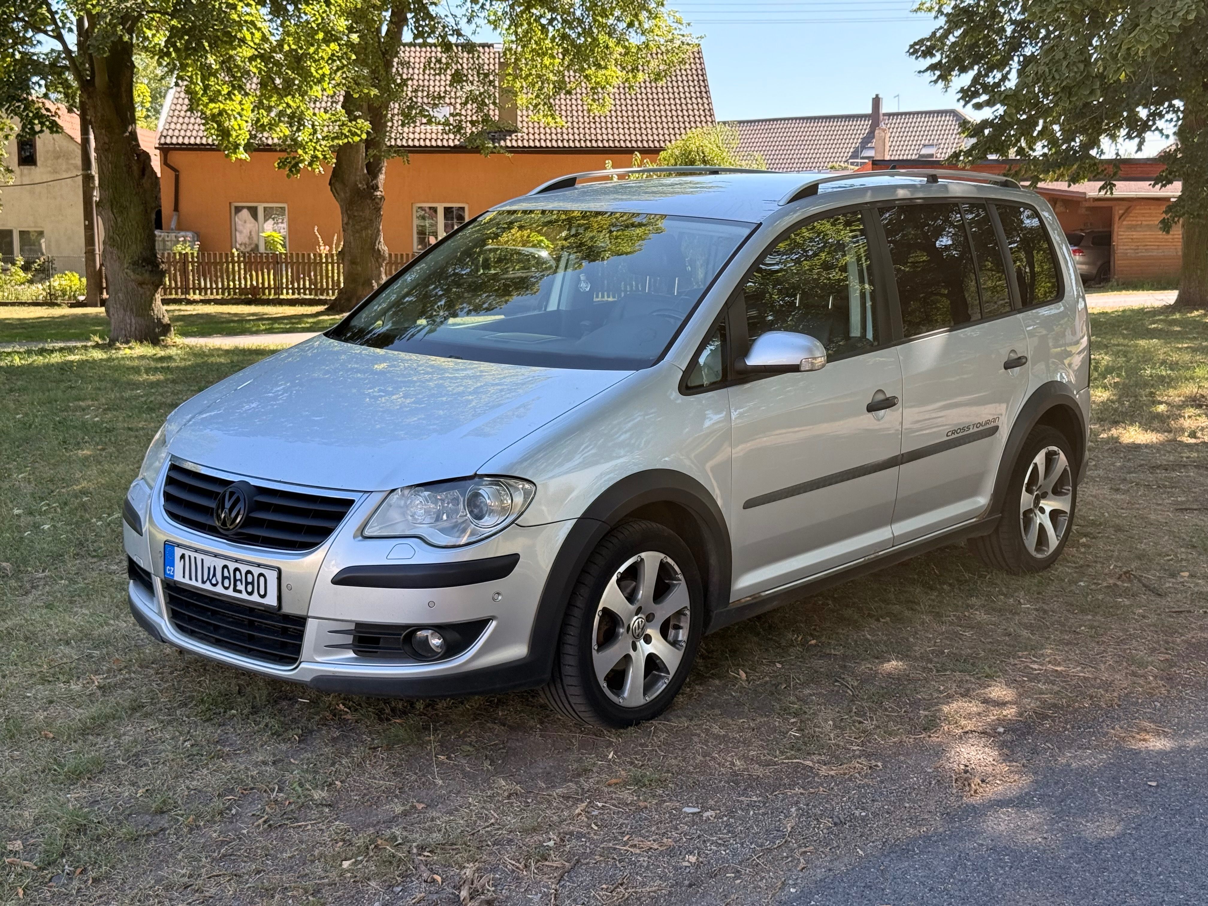 Volkswagen Touran, Cross - fotka 2