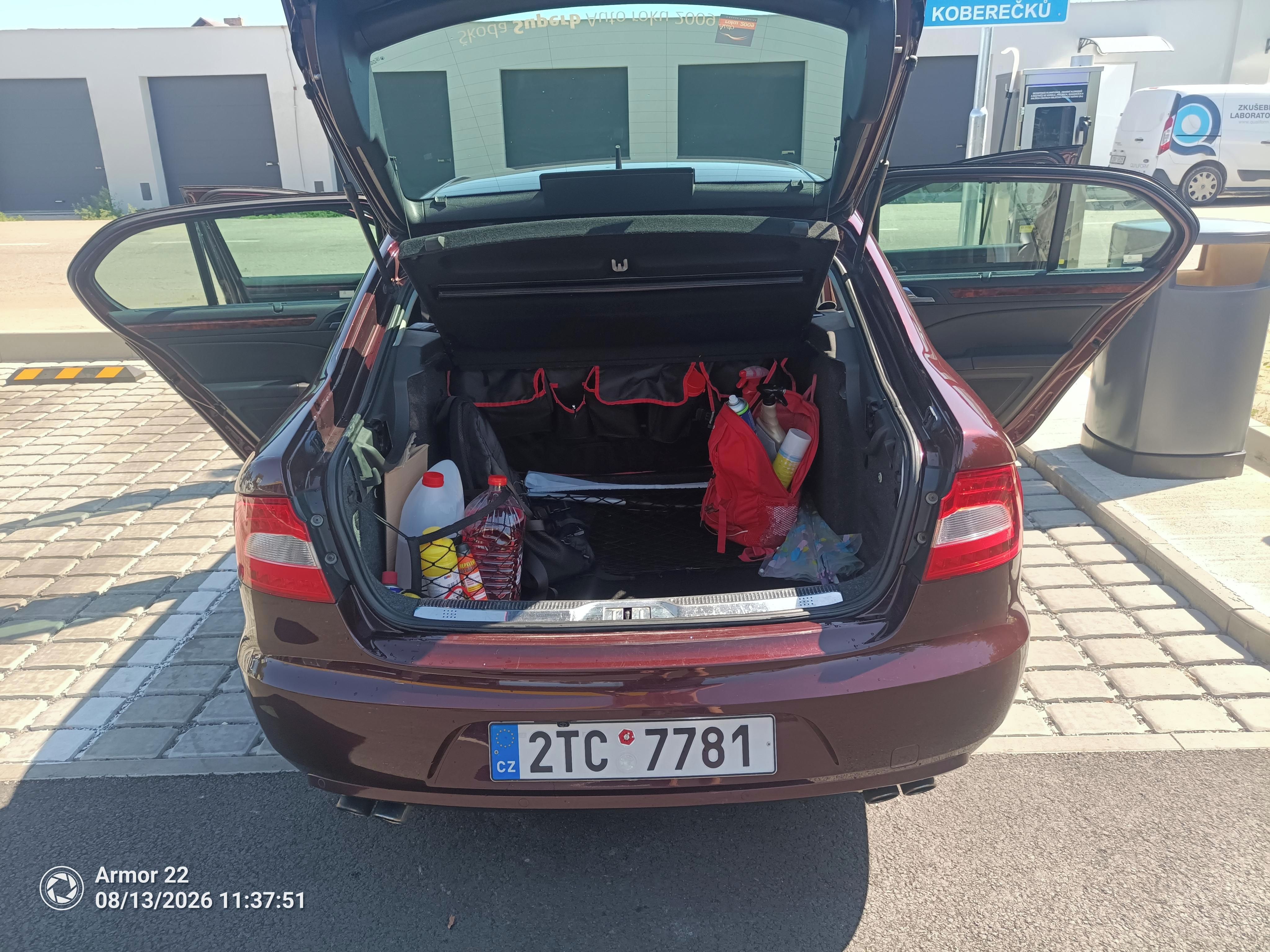 Škoda Superb, Super 2 3,6l - fotka 5