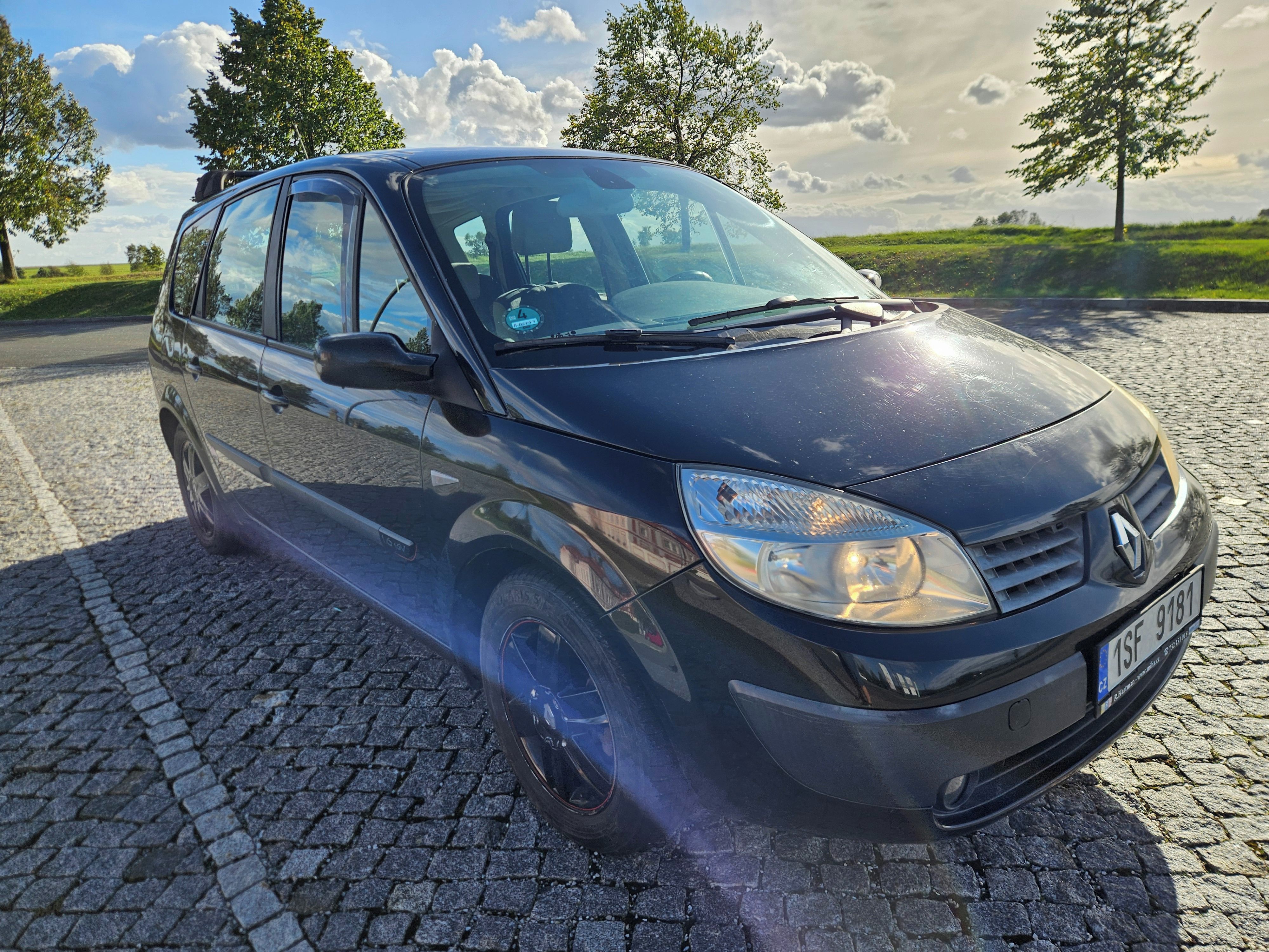 Renault Grand Scénic, 1.6 16v, 7 míst - fotka 4