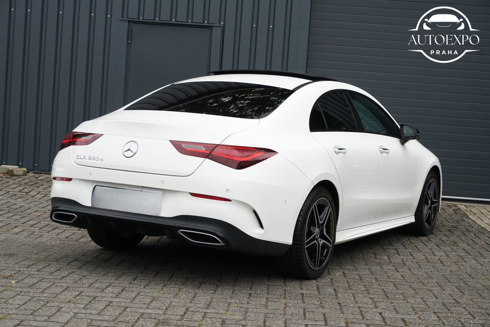 Mercedes-Benz CLA, 220d* AMG* - fotka 3