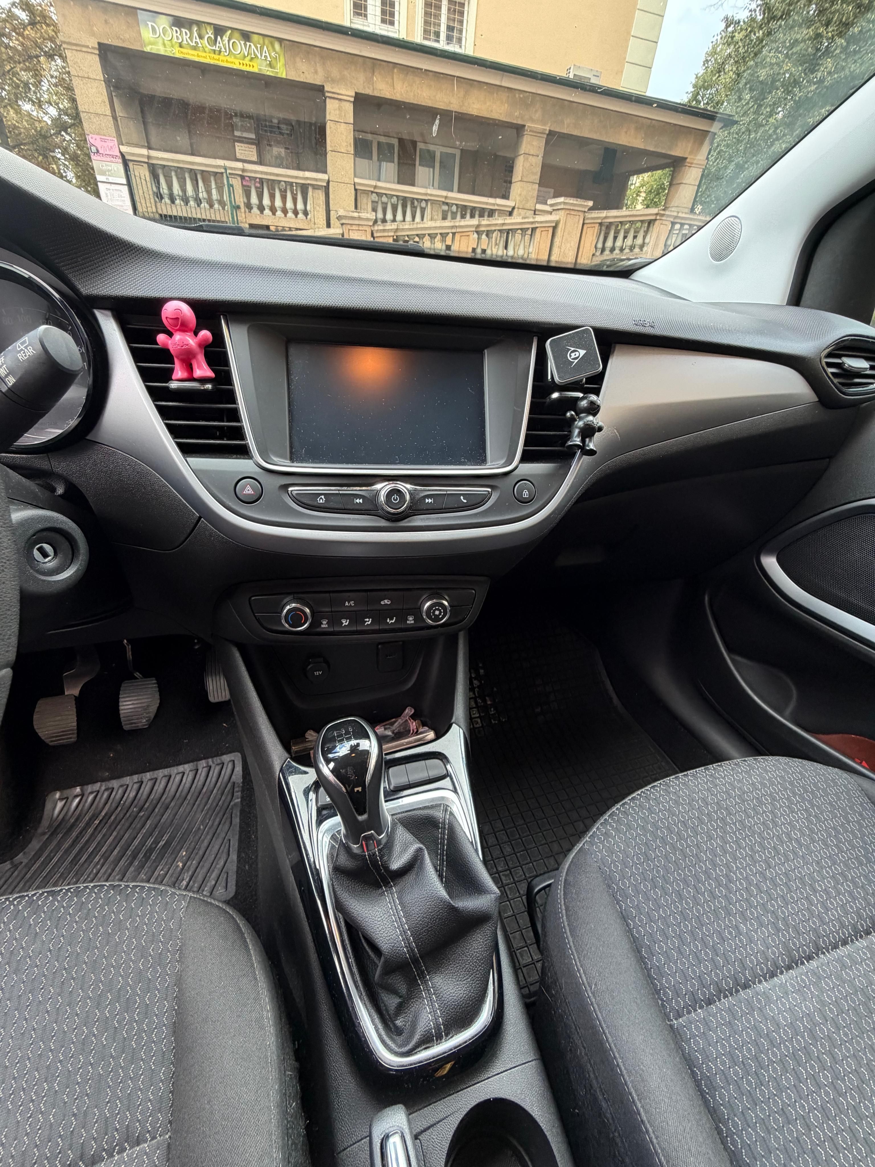 Opel Crossland X - fotka 5