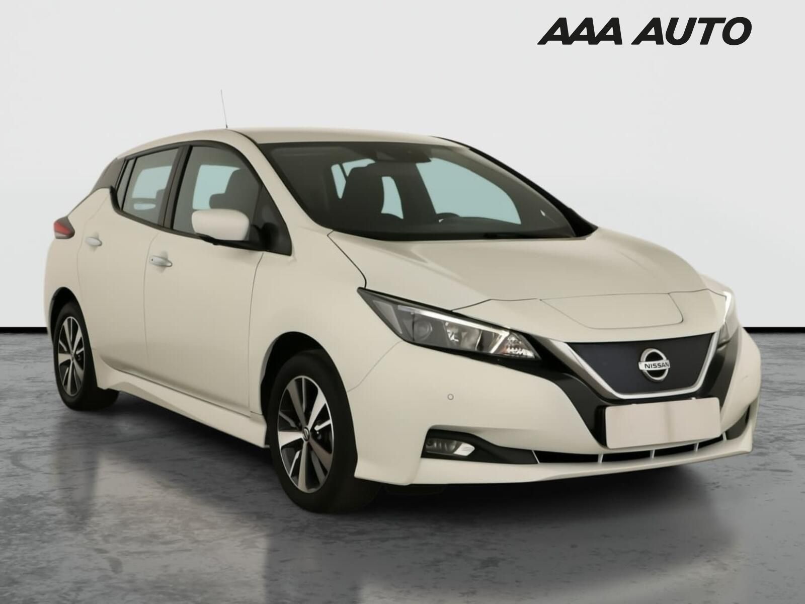 Nissan LEAF, 40 kWh, SoH 92%, Automat