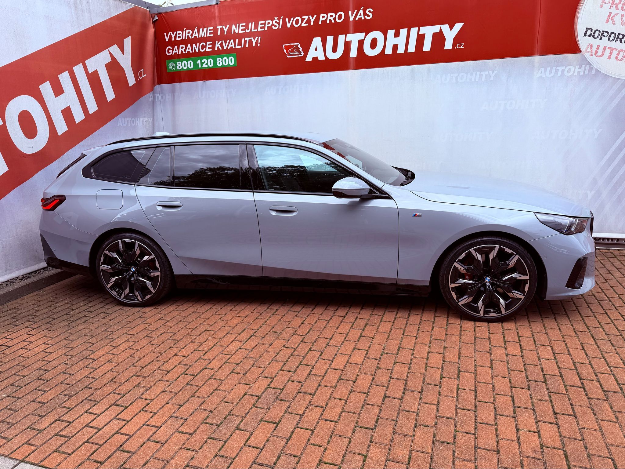 BMW Řada 5, 540d xDrive, Serviska, Záruka - fotka 6