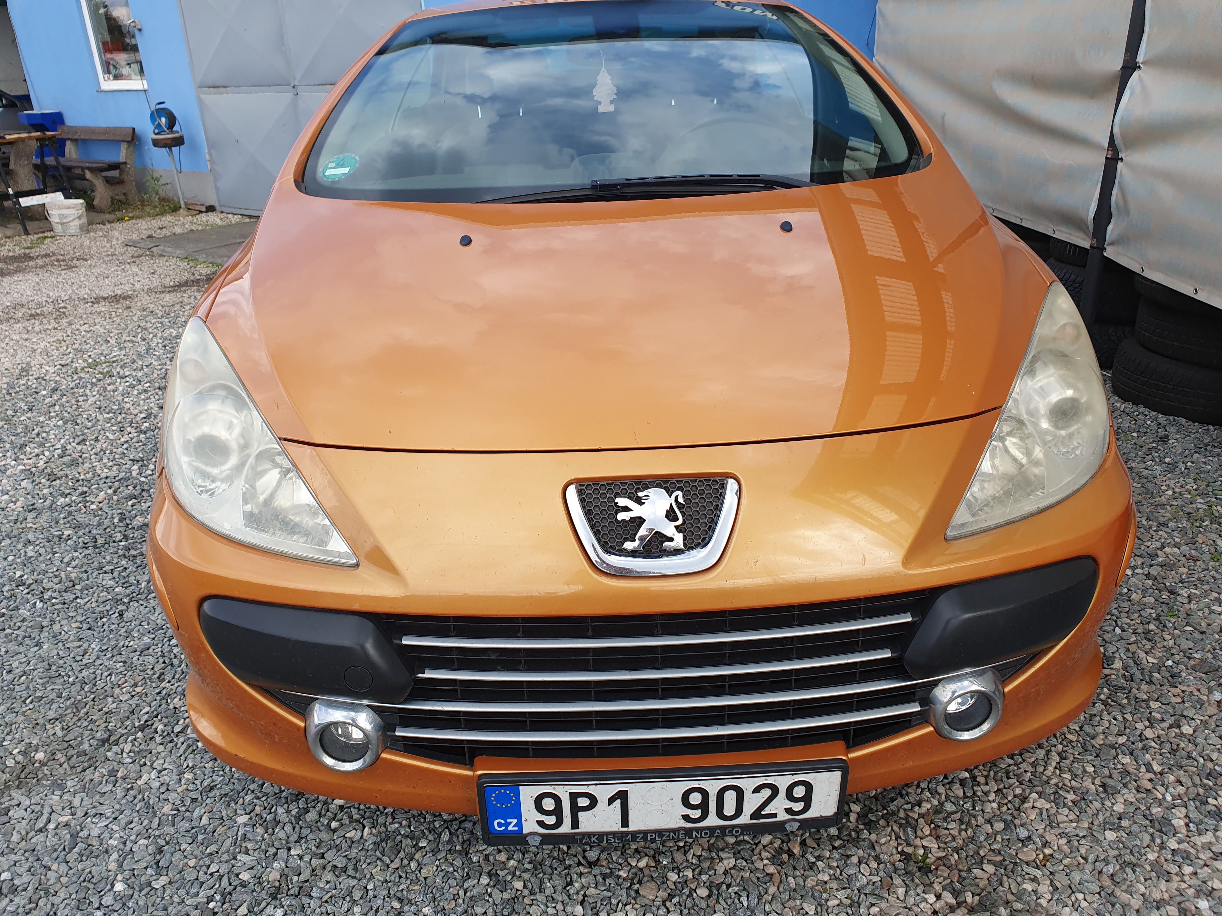 Peugeot 307, 2.0 HDI 100 KW - fotka 4