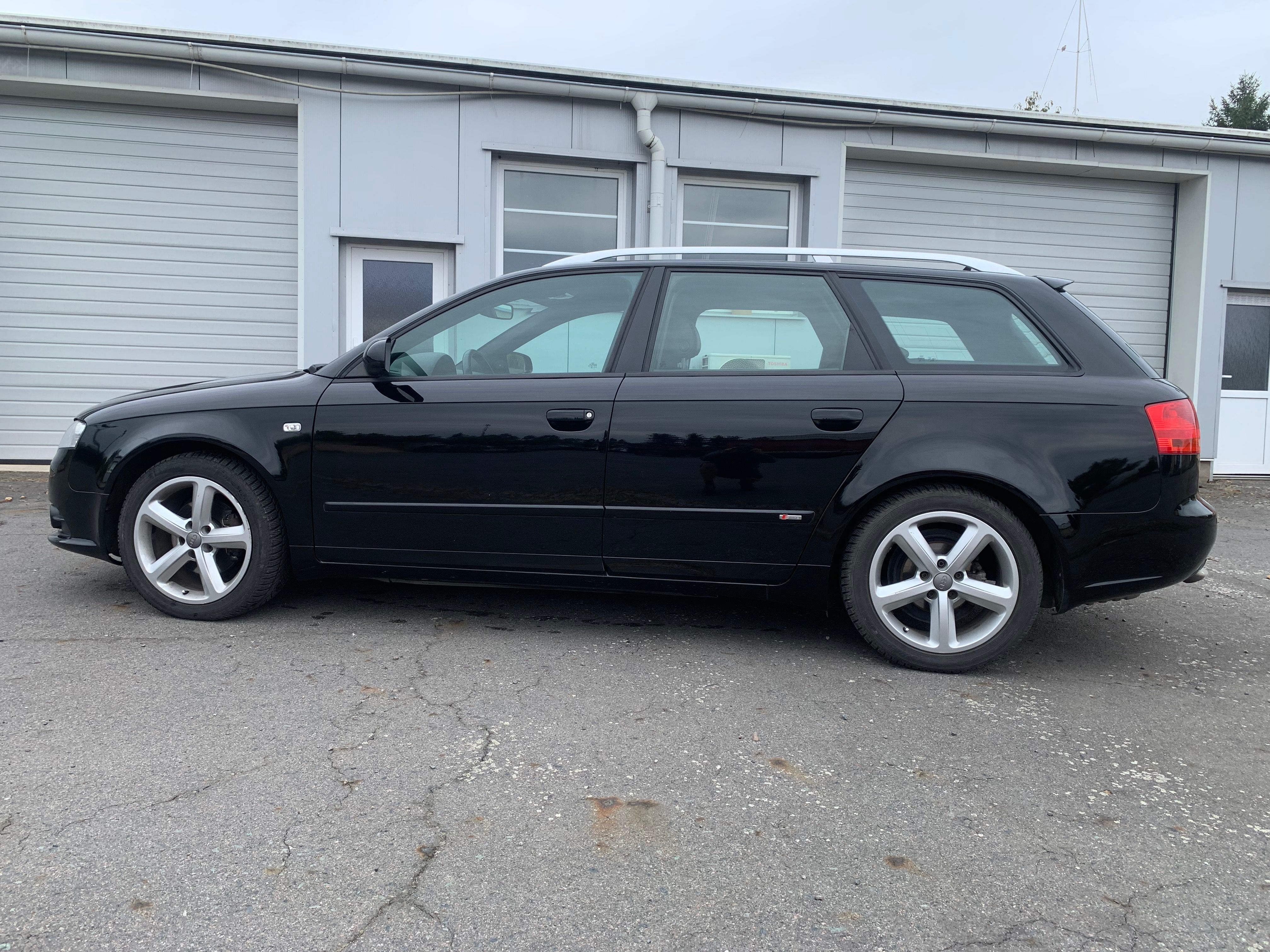 Audi A4 Avant, Audi a4 2.0 TDi quattro s-line - fotka 4