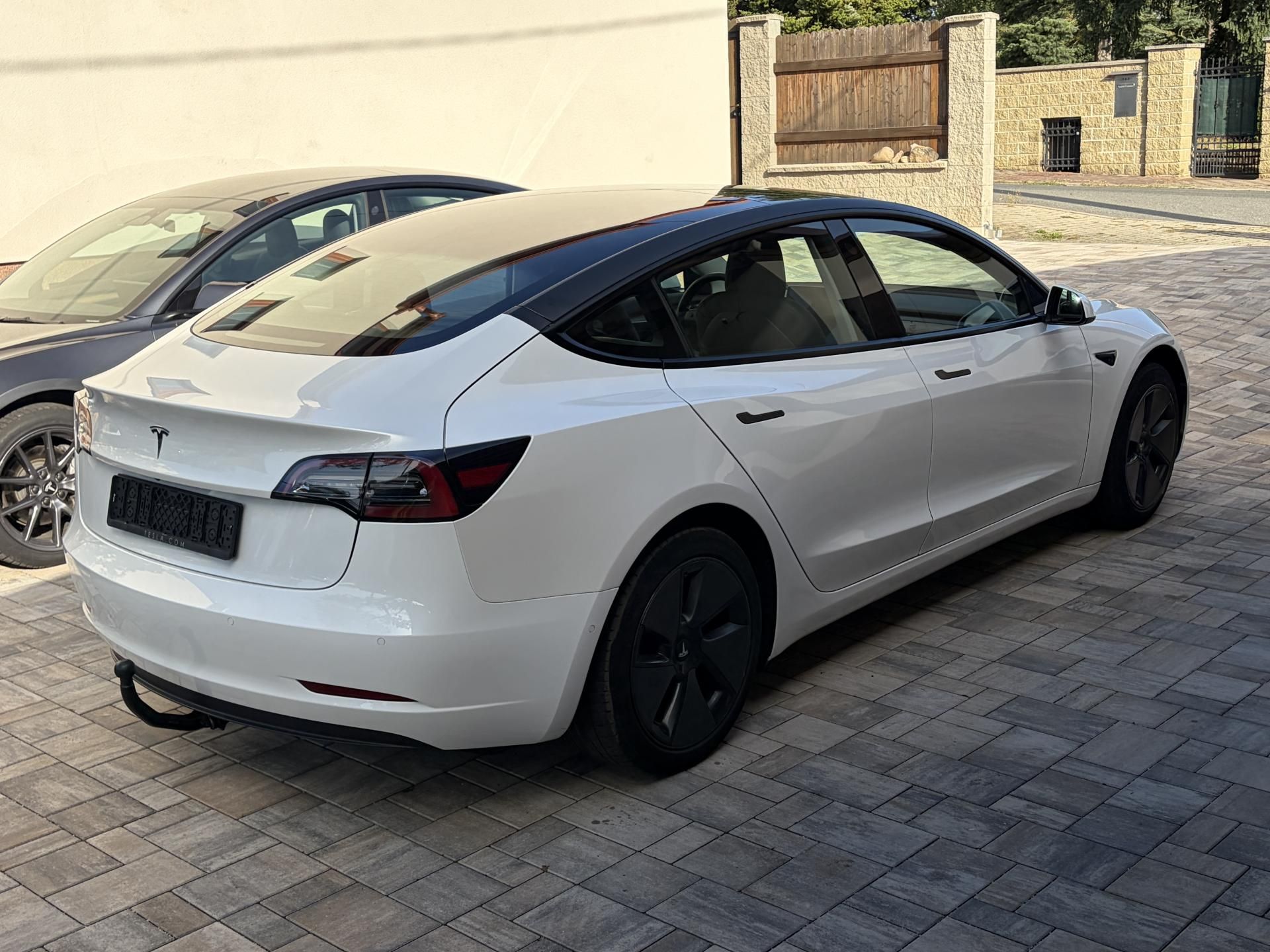 Tesla Model 3, SR+ 60, LFP, tazne, SOH:91% - fotka 3