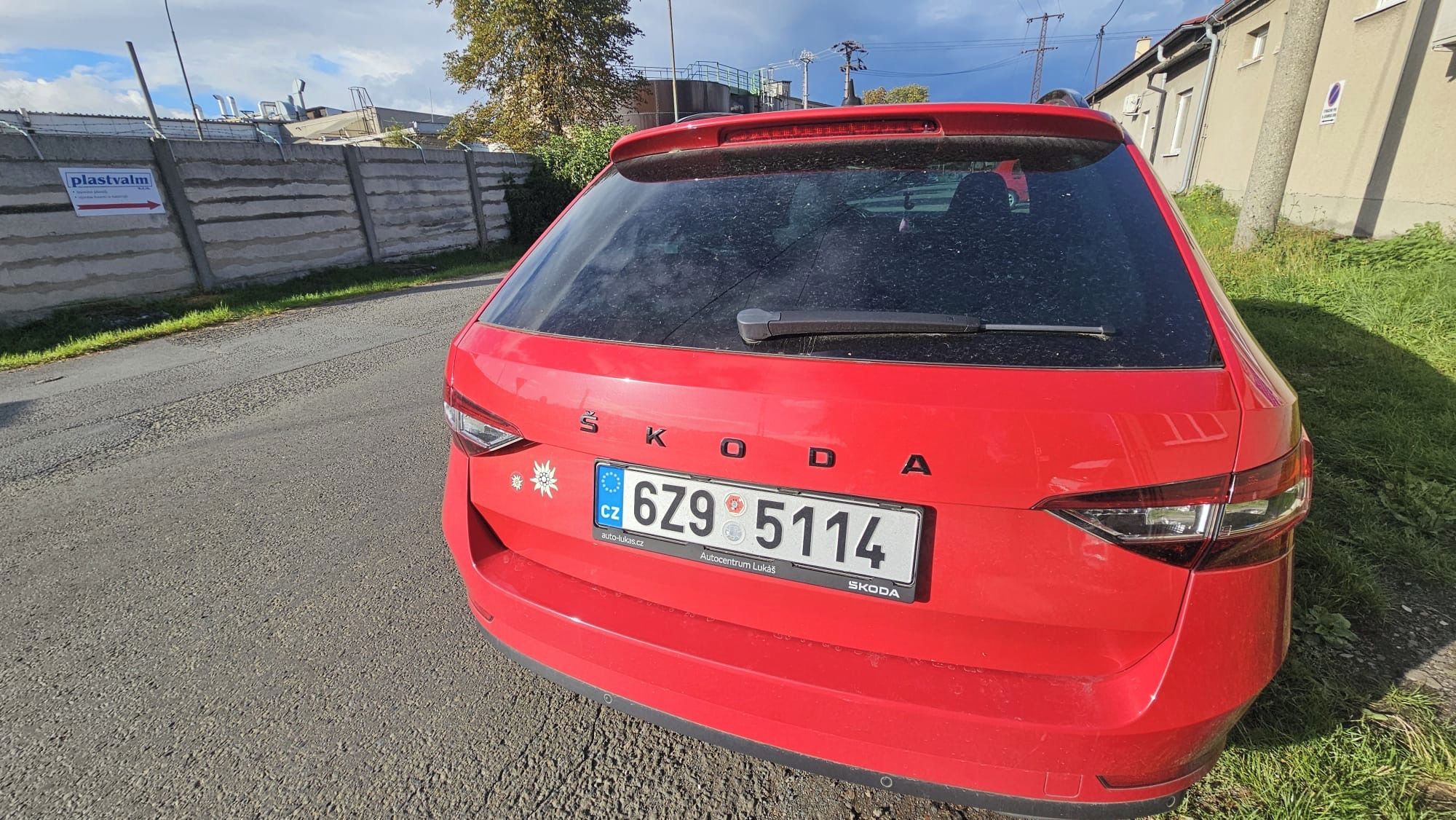 Škoda Superb, Combi 2.0 TDI 110kW - fotka 4