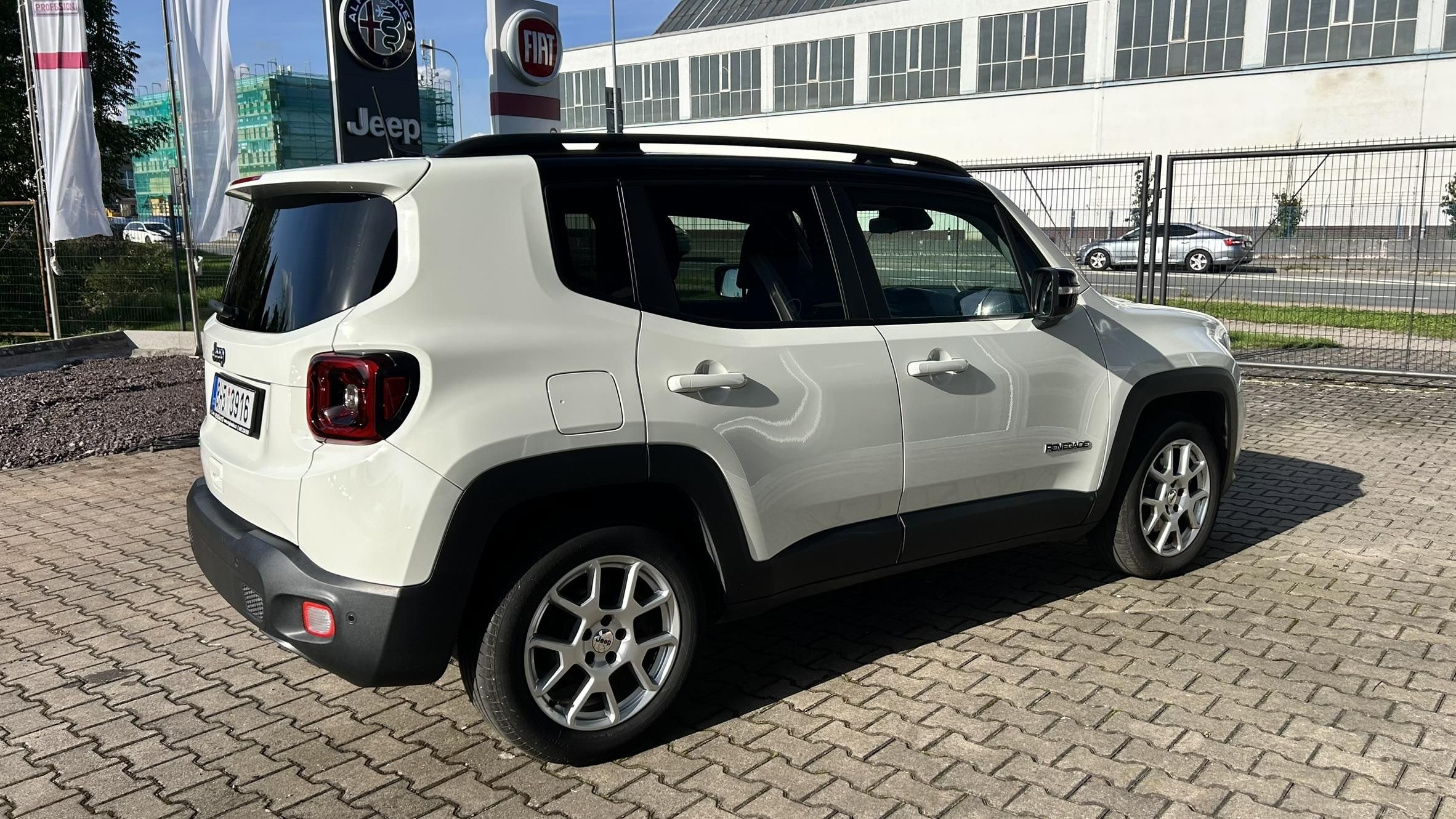 Jeep Renegade, 1.5T Limited 130k - fotka 4