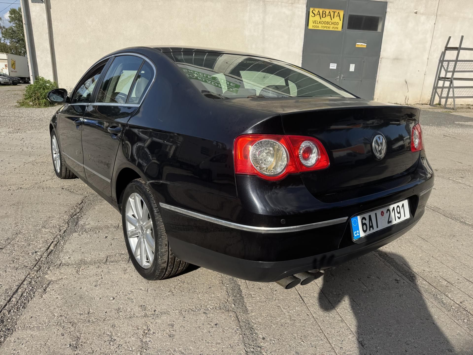 Volkswagen Passat, Automat DSG-Parrot-Nová STK - fotka 4
