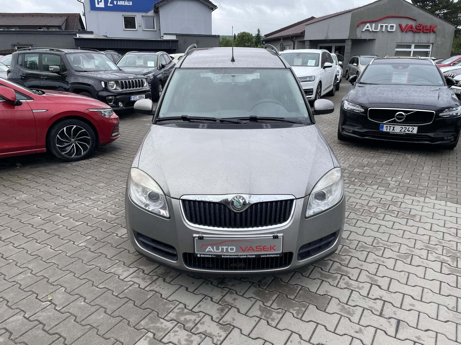 Škoda Roomster, 1.4 16V KLIMA TAŽNÉ - fotka 2