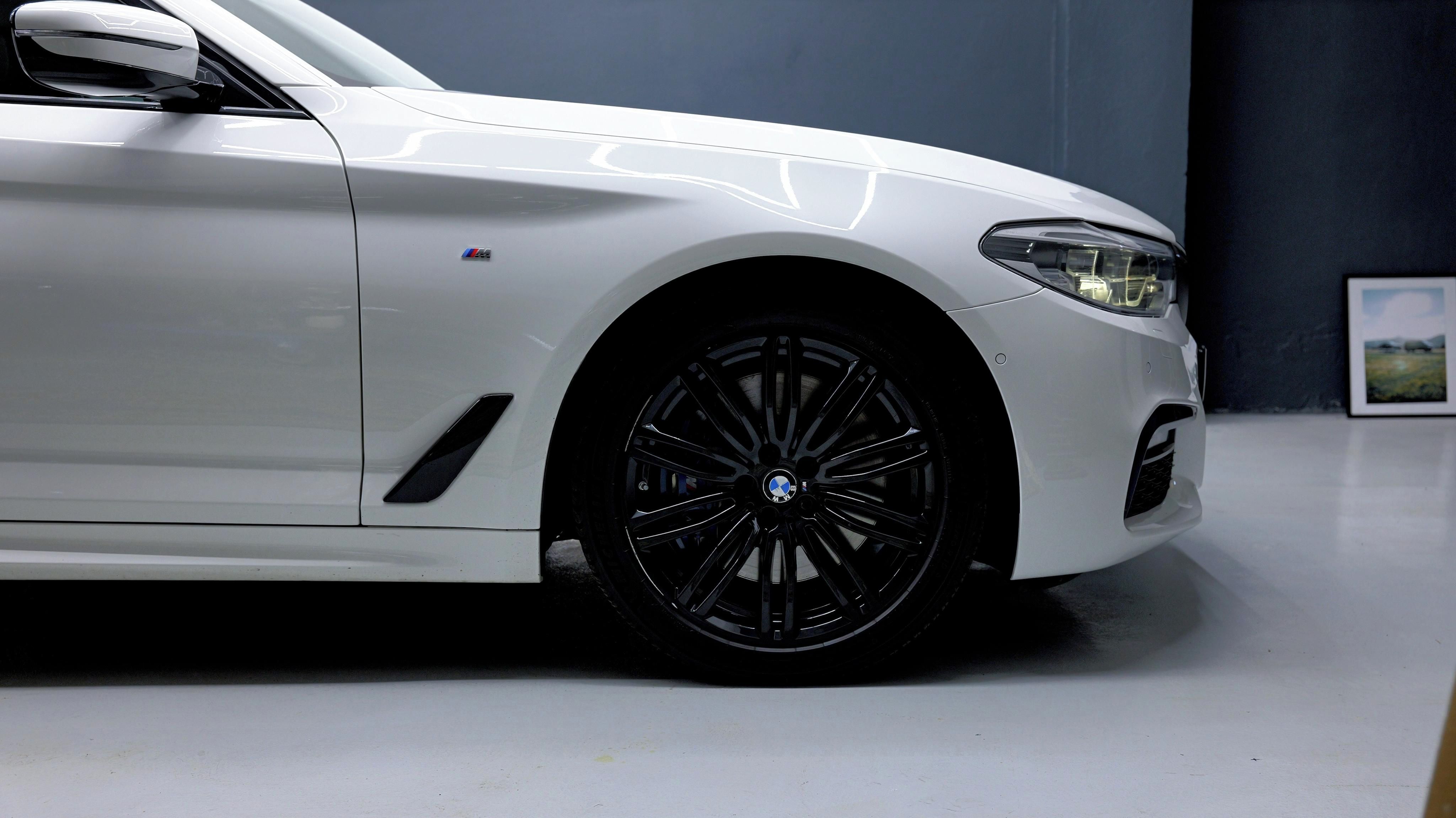 BMW Řada 5, 540i xDrive | M paket | DPH - fotka 4