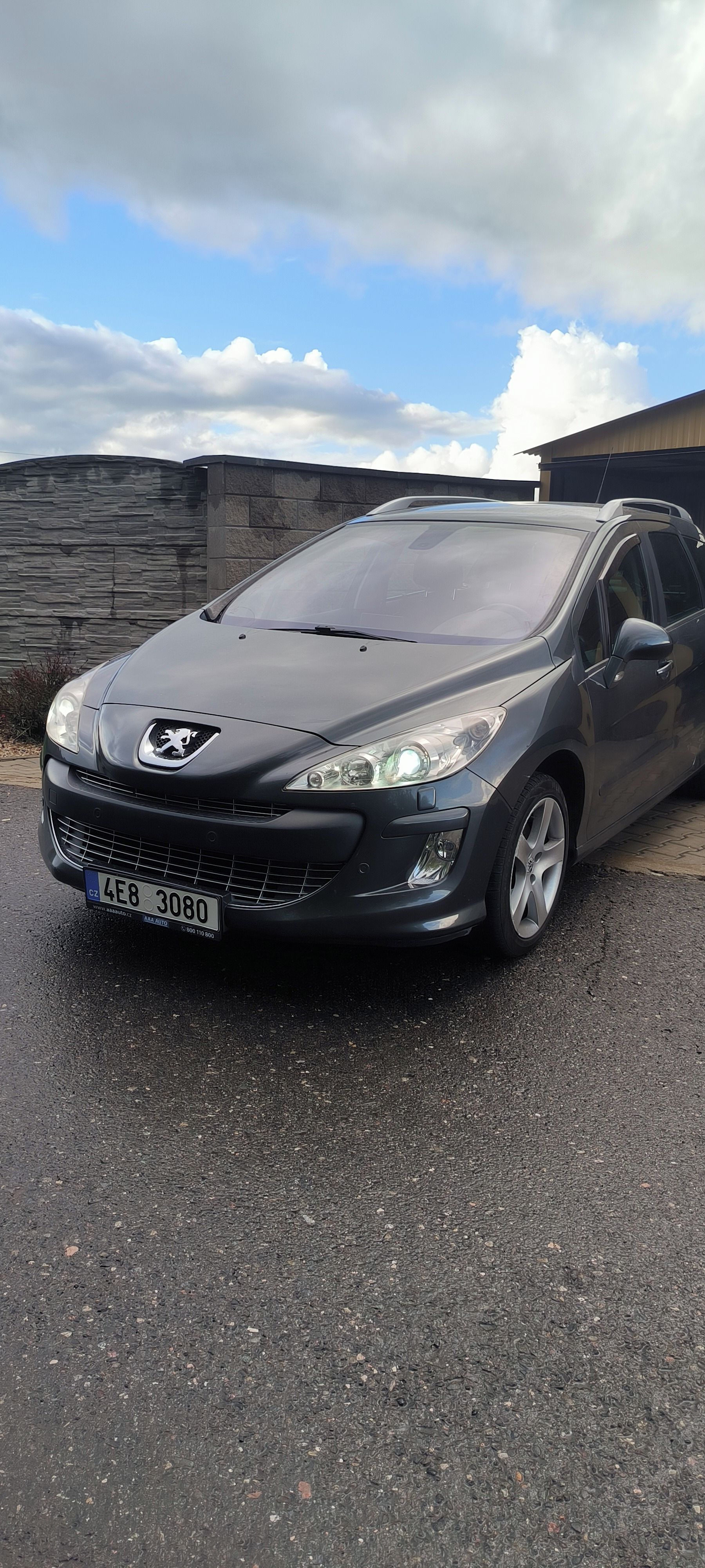Peugeot 308, 1.6  benzín 110 kw