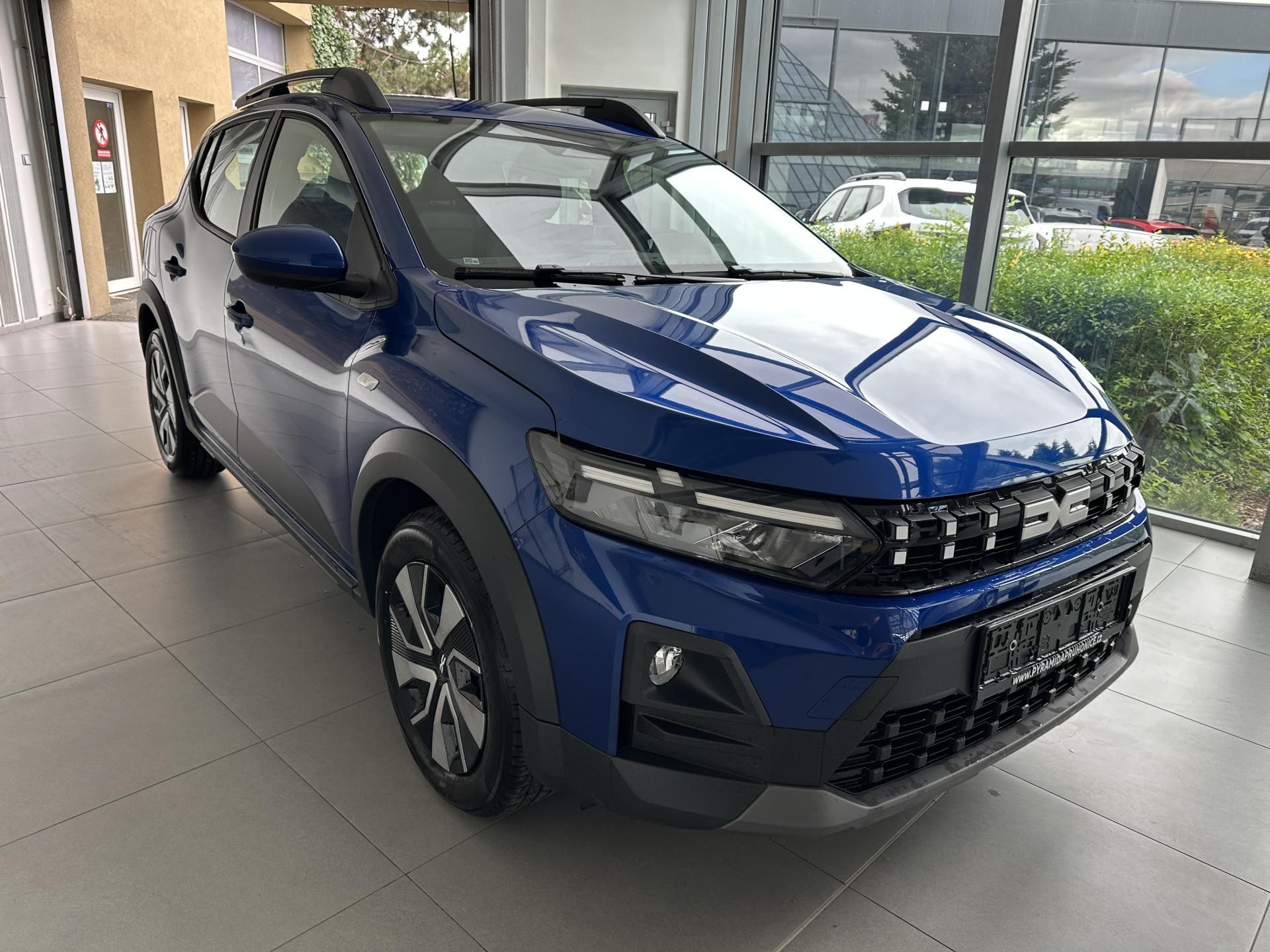 Dacia Sandero, STEPWAY HYBRID 155 - ŘÍJEN - fotka 3