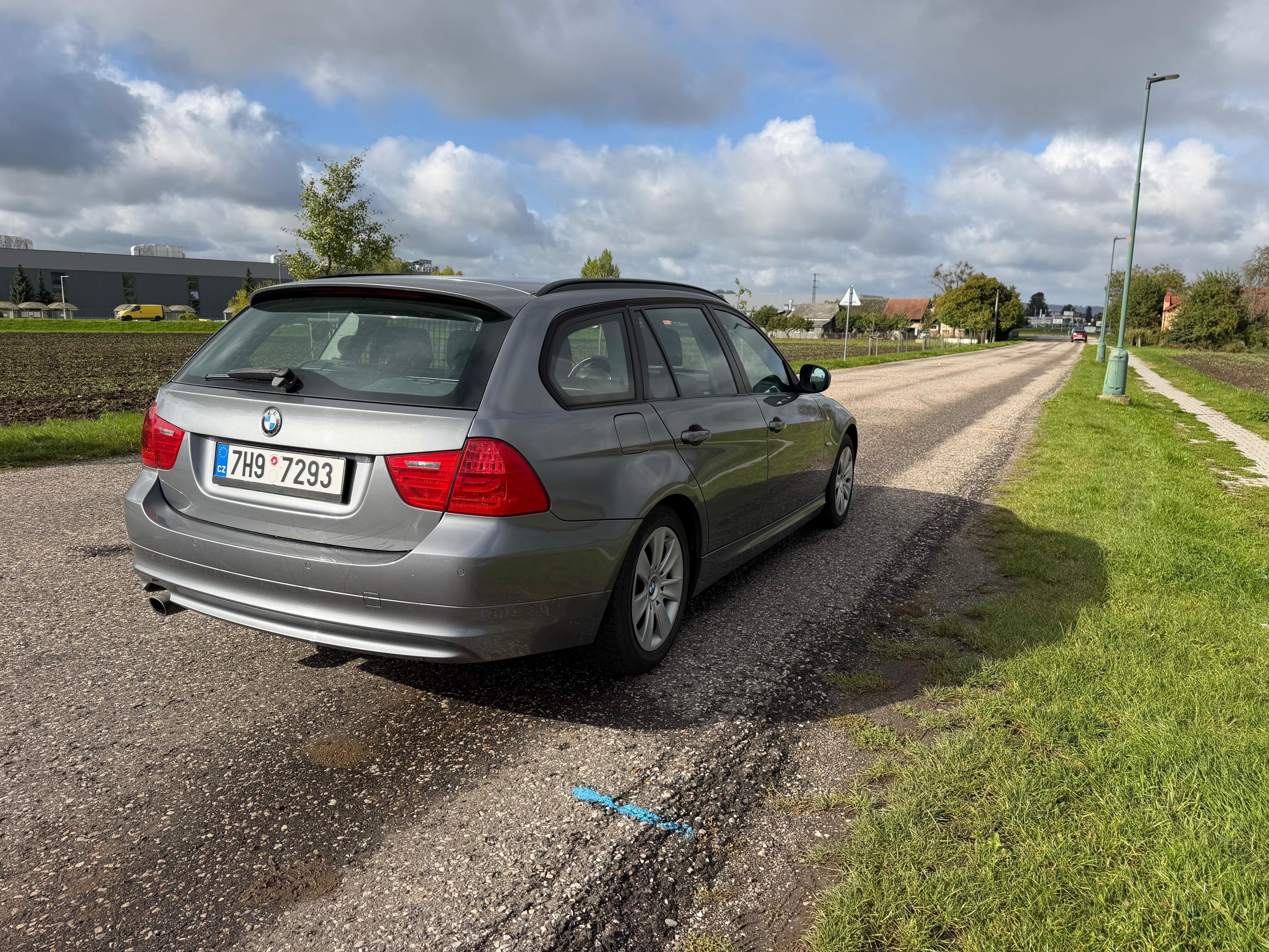 BMW Řada 3, 2,0 i /125 Kw klima - fotka 5