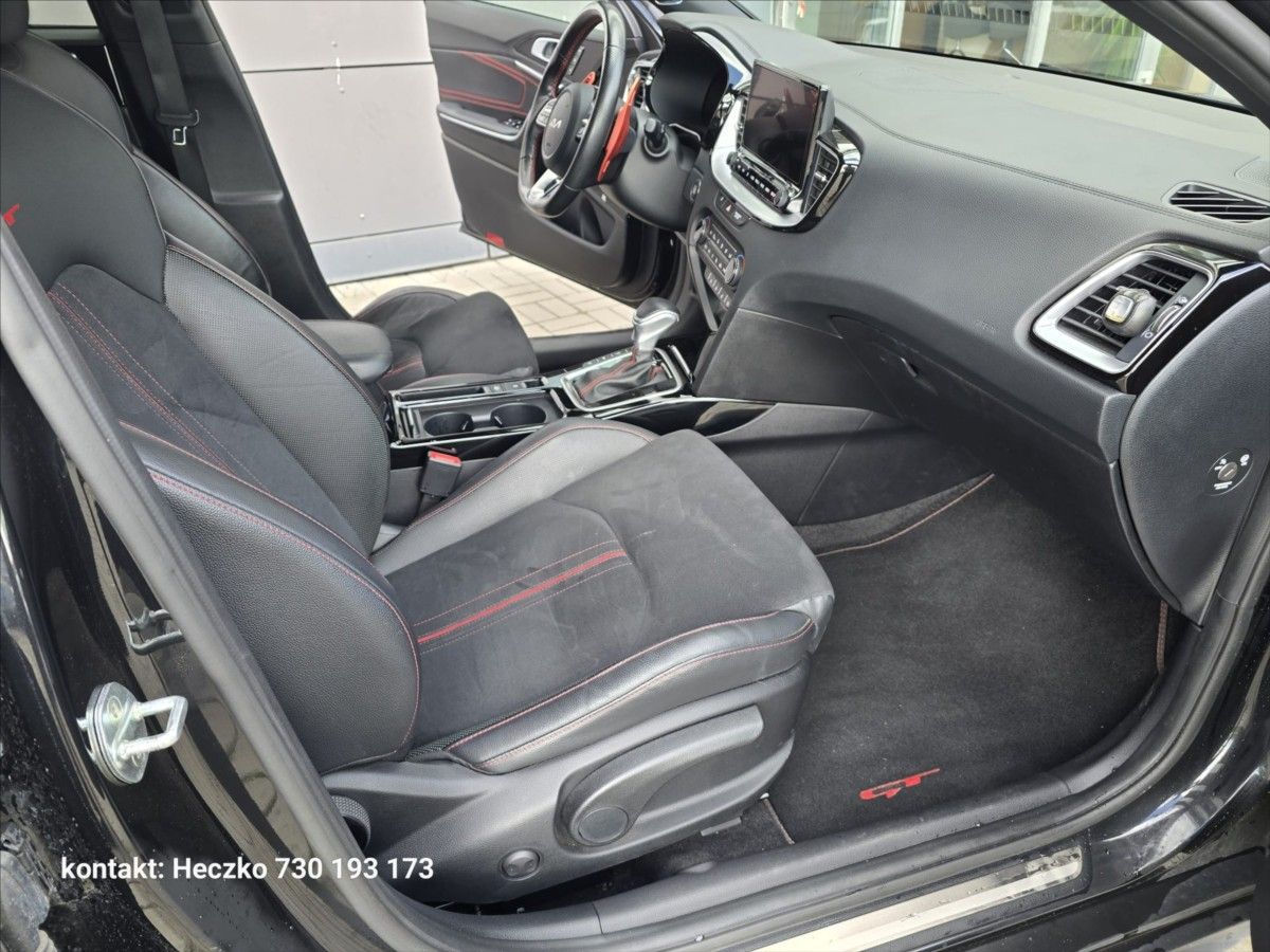 Kia ProCeed, 1,6 T-GDi 204k GT 7DCT - fotka 6