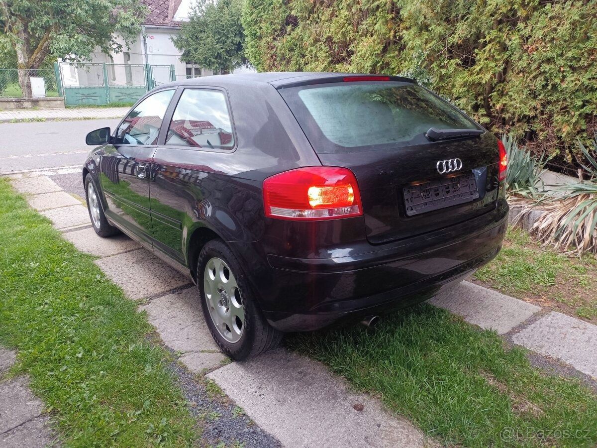 Audi A3, 1.6 75Kw - NOVÁ STK - fotka 4