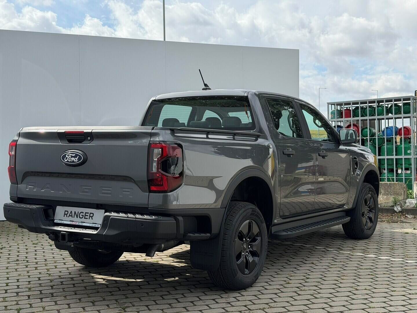 Ford Ranger, Double Cab 2,3 EcoBoost Hybrid - fotka 5