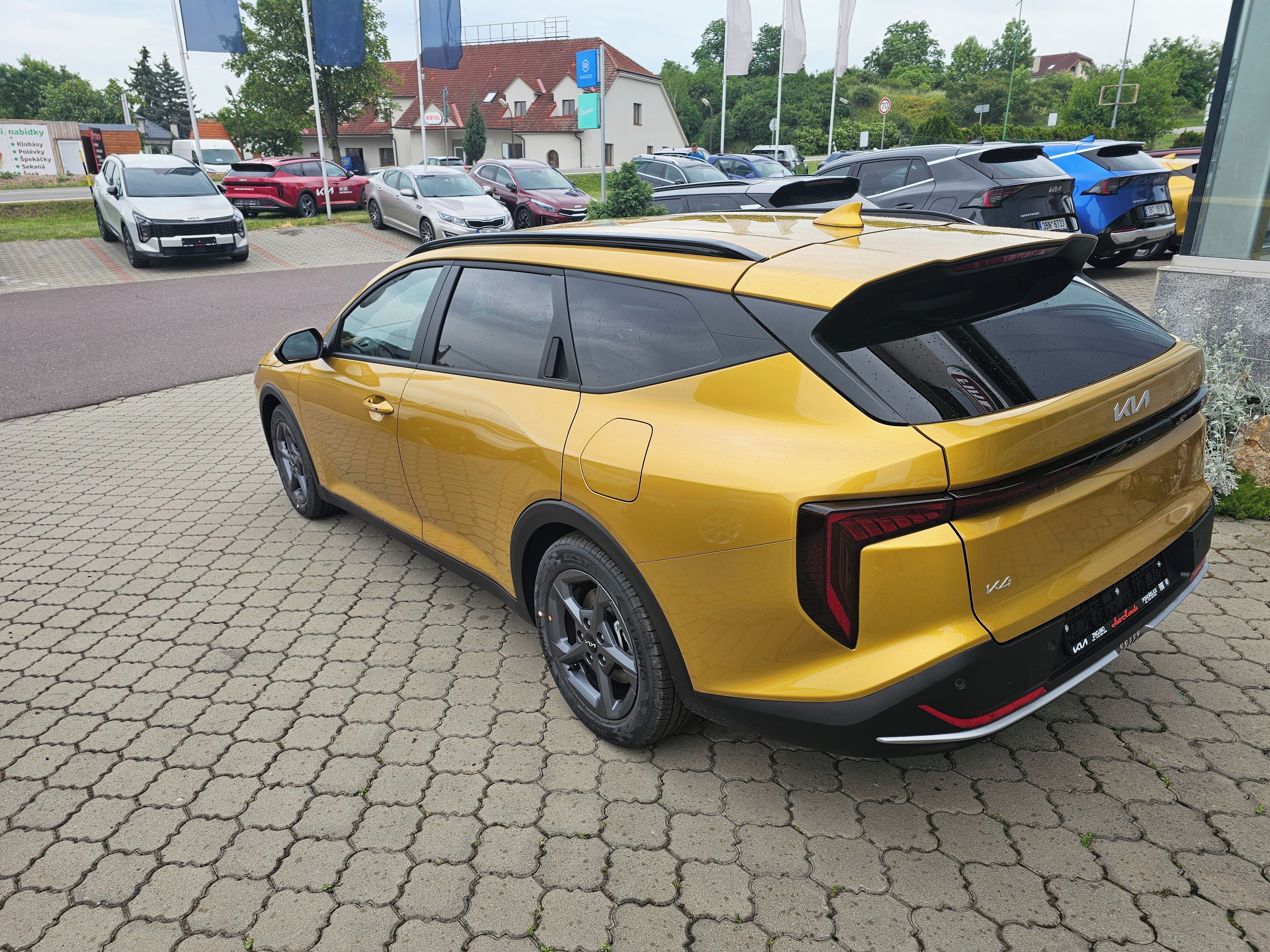 Kia K4, SW EXCLUSIVE 1,0 T-GDi 6MT - fotka 3
