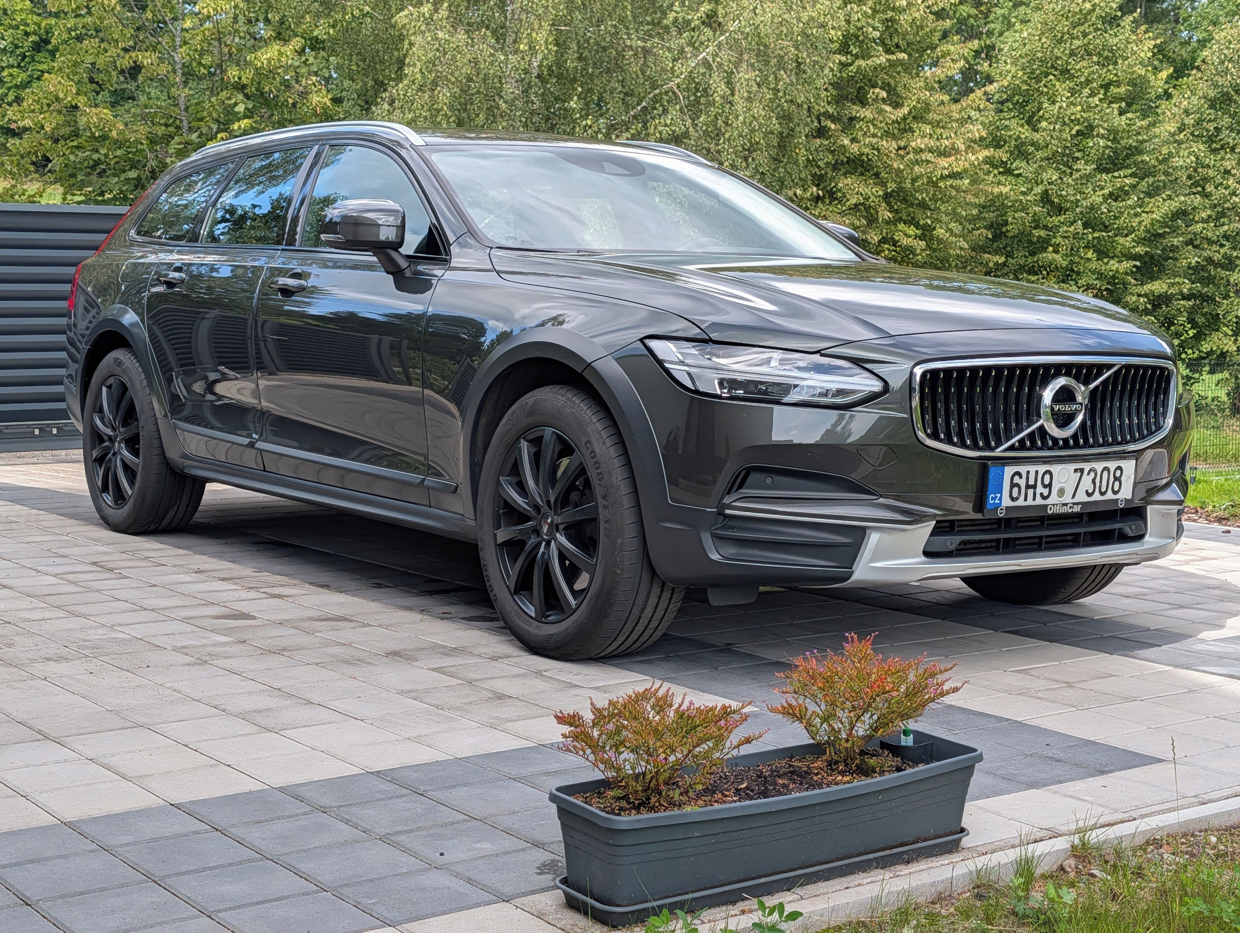 Volvo V90, Prodám Volvo V90 Cross Country - fotka 3