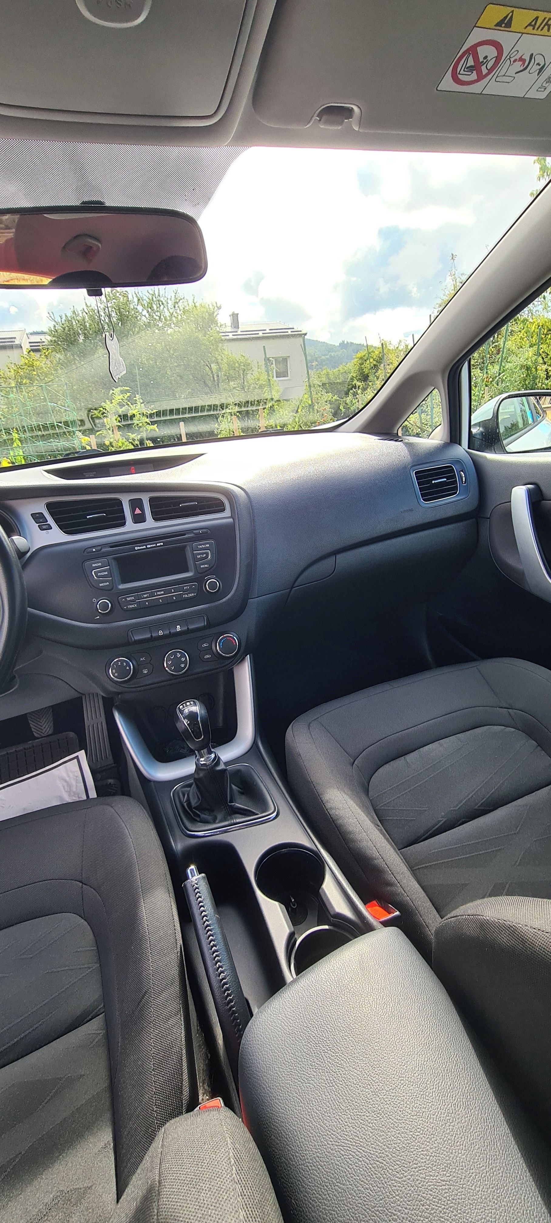 Kia Cee´d, 1,6 CRDi - fotka 6