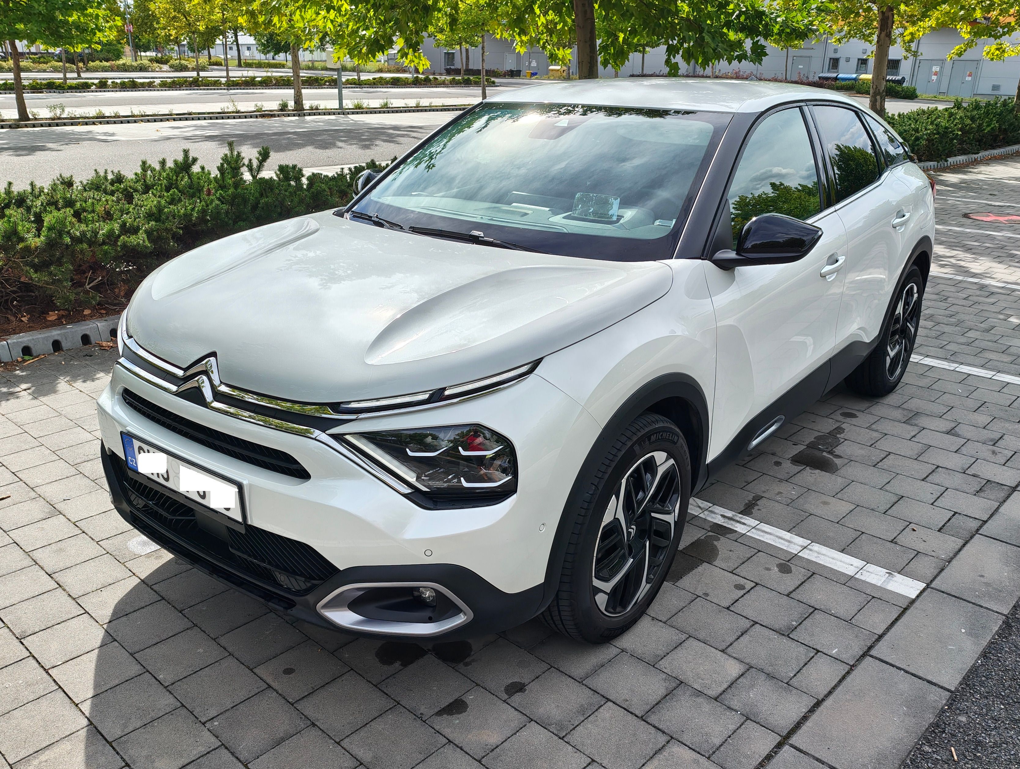 Citroën C4, SHINE