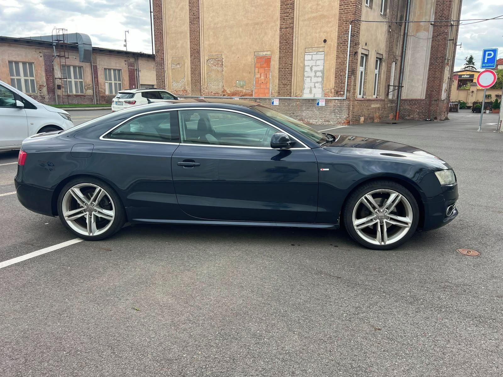Audi A5, 1.8 TFSi, S-line, kůže, 2xALU - fotka 6