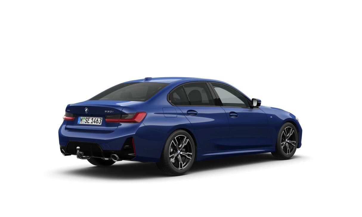 BMW Řada 3, 330i xDrive Sedan - fotka 2