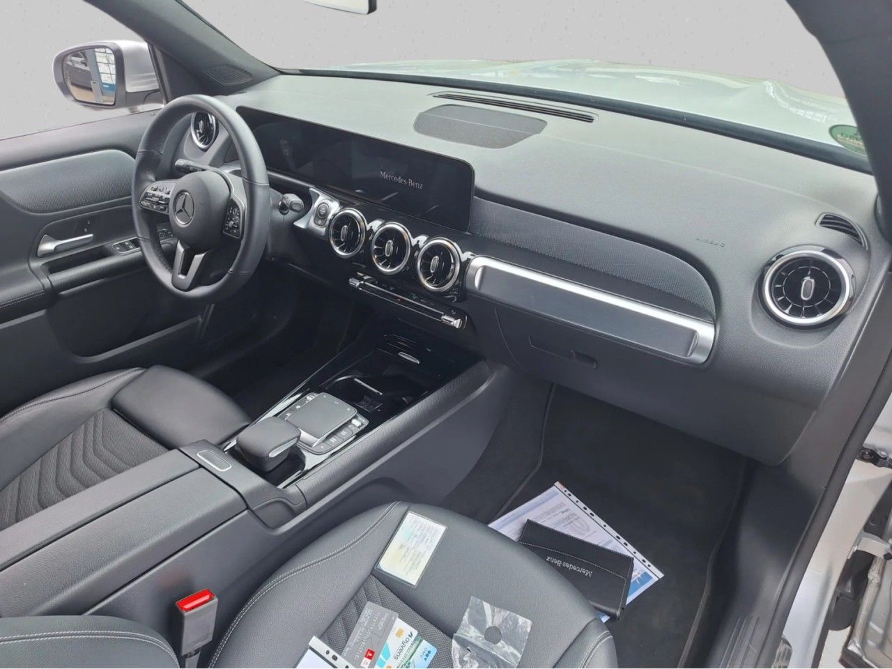 Mercedes-Benz GLB, 200d 4MATIC - fotka 4