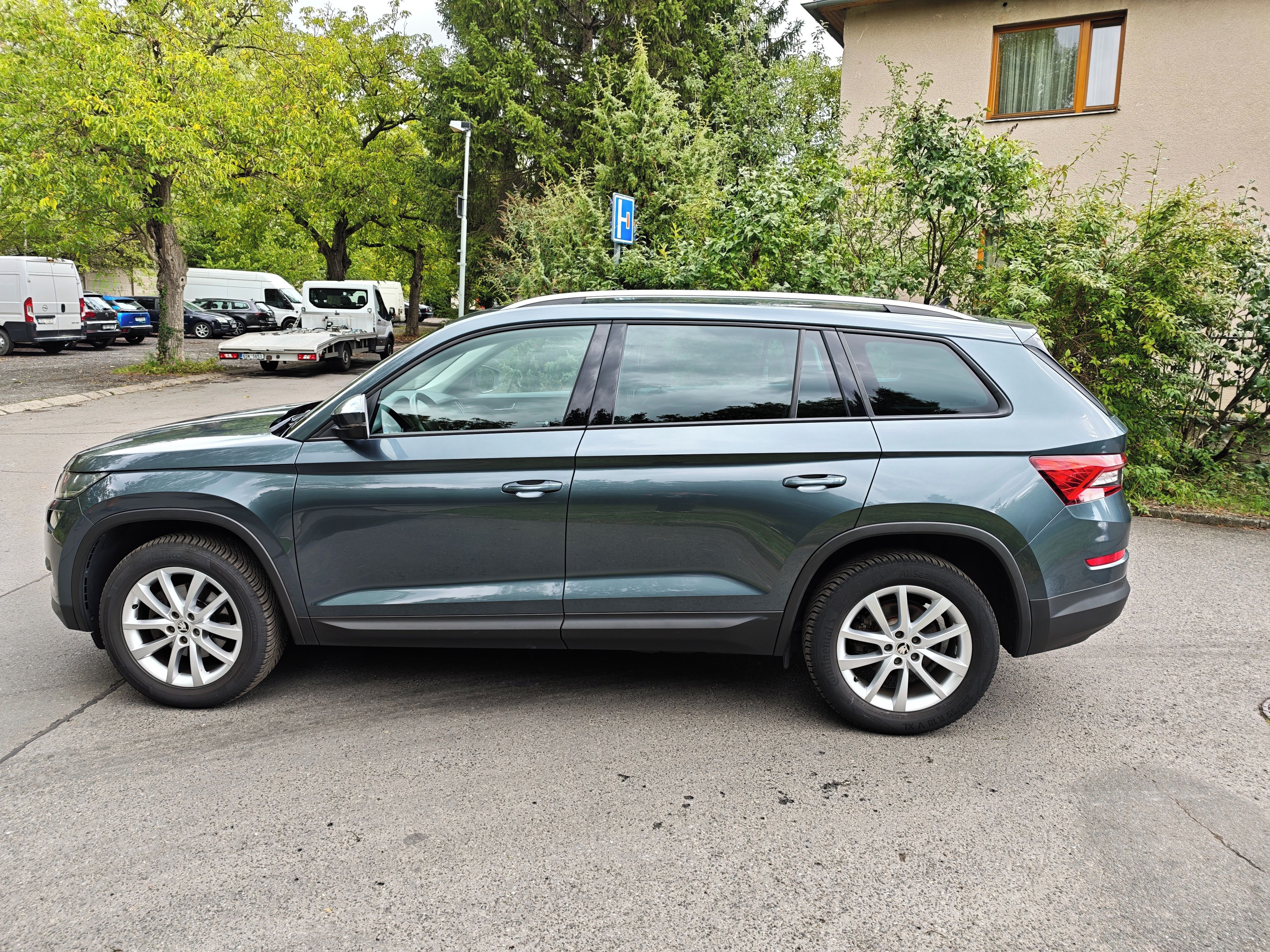 Škoda Kodiaq, 1.5 TSI, 110 kW, 7 míst, tažné - fotka 3