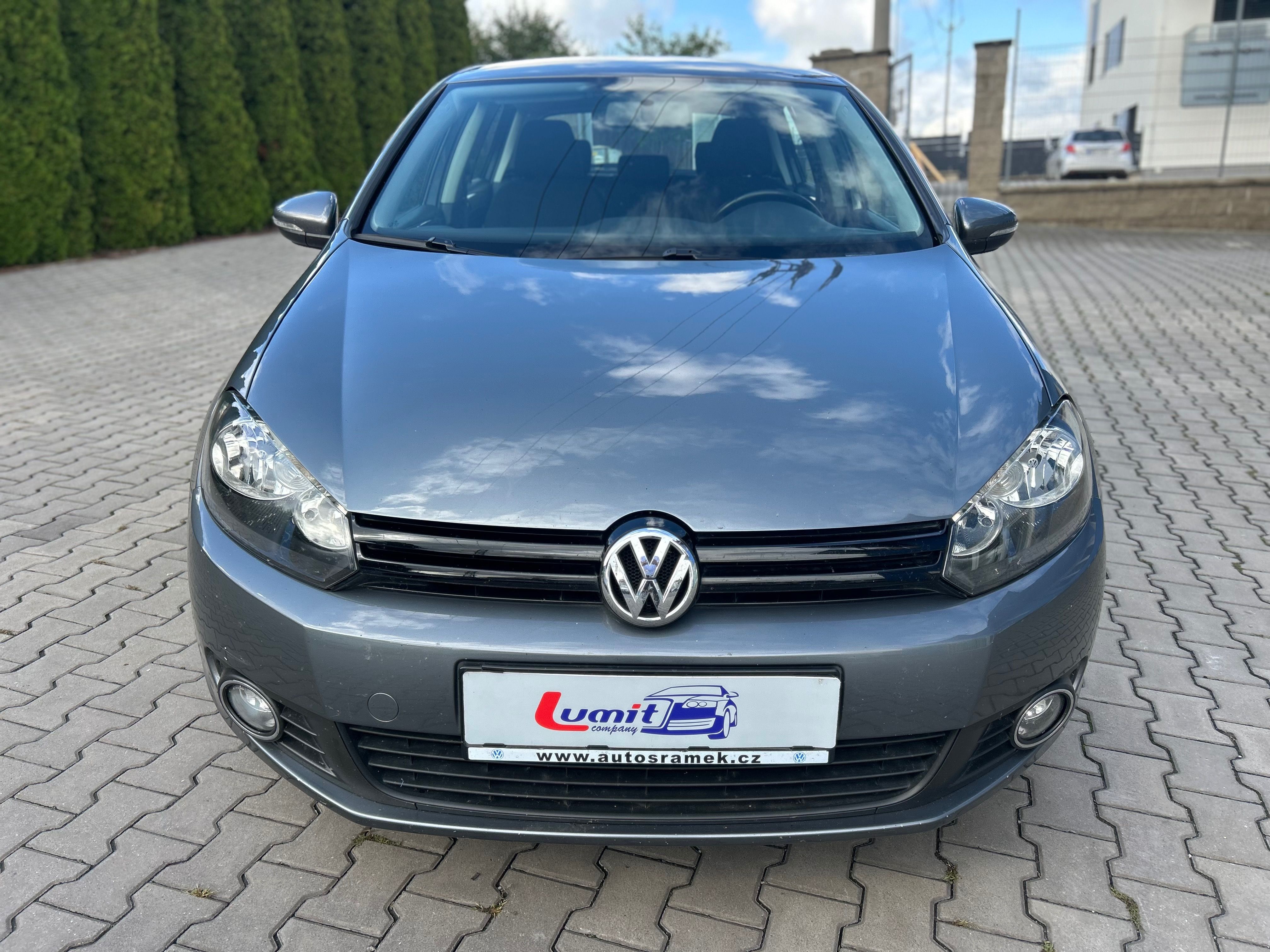 Volkswagen Golf, 1.4 TSI Trendline - fotka 2