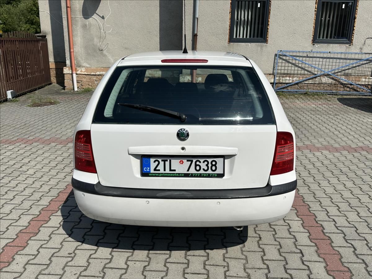 Škoda Octavia, 1,9 TDI Elegance - fotka 6