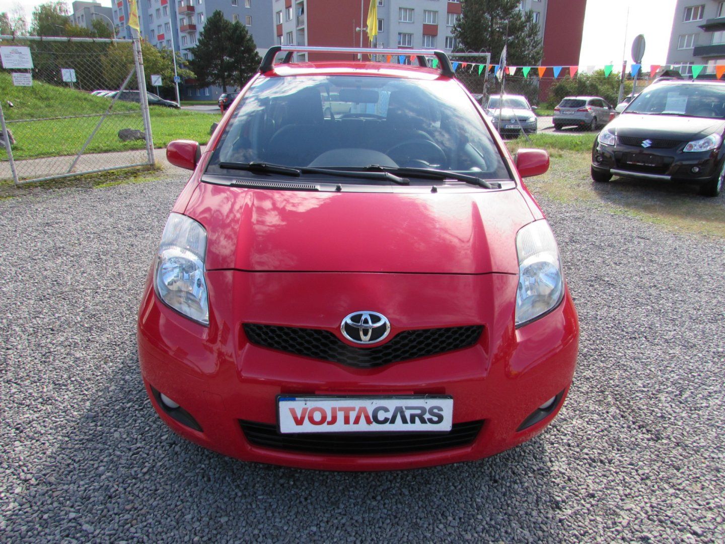 Toyota Yaris, 1.0i 51kW, nová STK, ČR původ - fotka 2