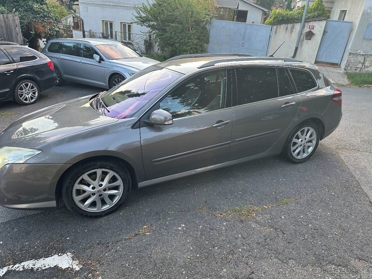 Renault Laguna, III 2.0 dCi 127 kW, 189 tkm - fotka 4