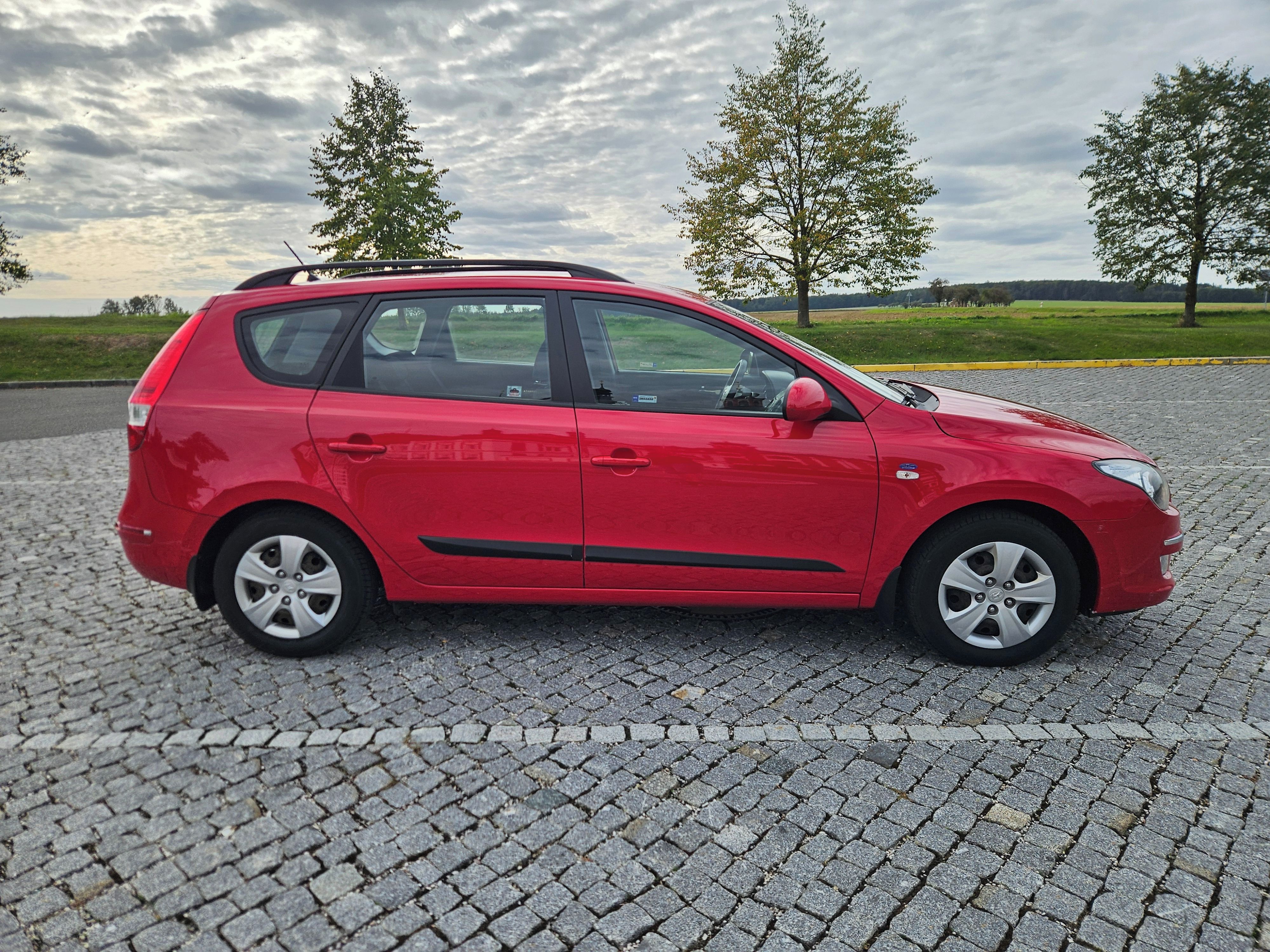 Hyundai i30, 1.4 80KW, KLIMA, SPLÁTKY - fotka 6