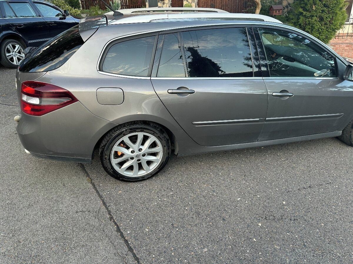 Renault Laguna, III 2.0 dCi 127 kW, 189 tkm - fotka 5